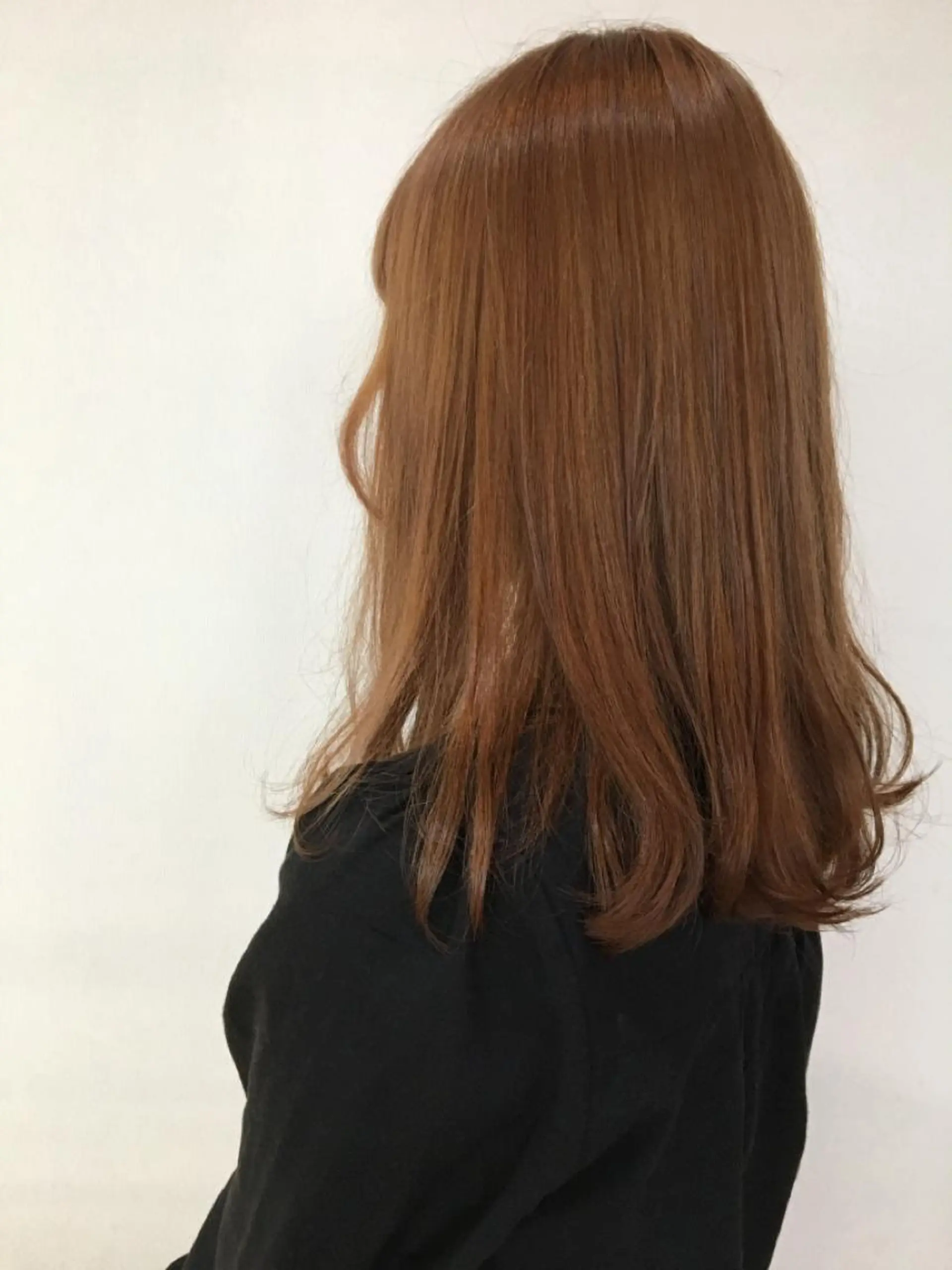 セミロング 三浦 瑠璃のヘアスタイル