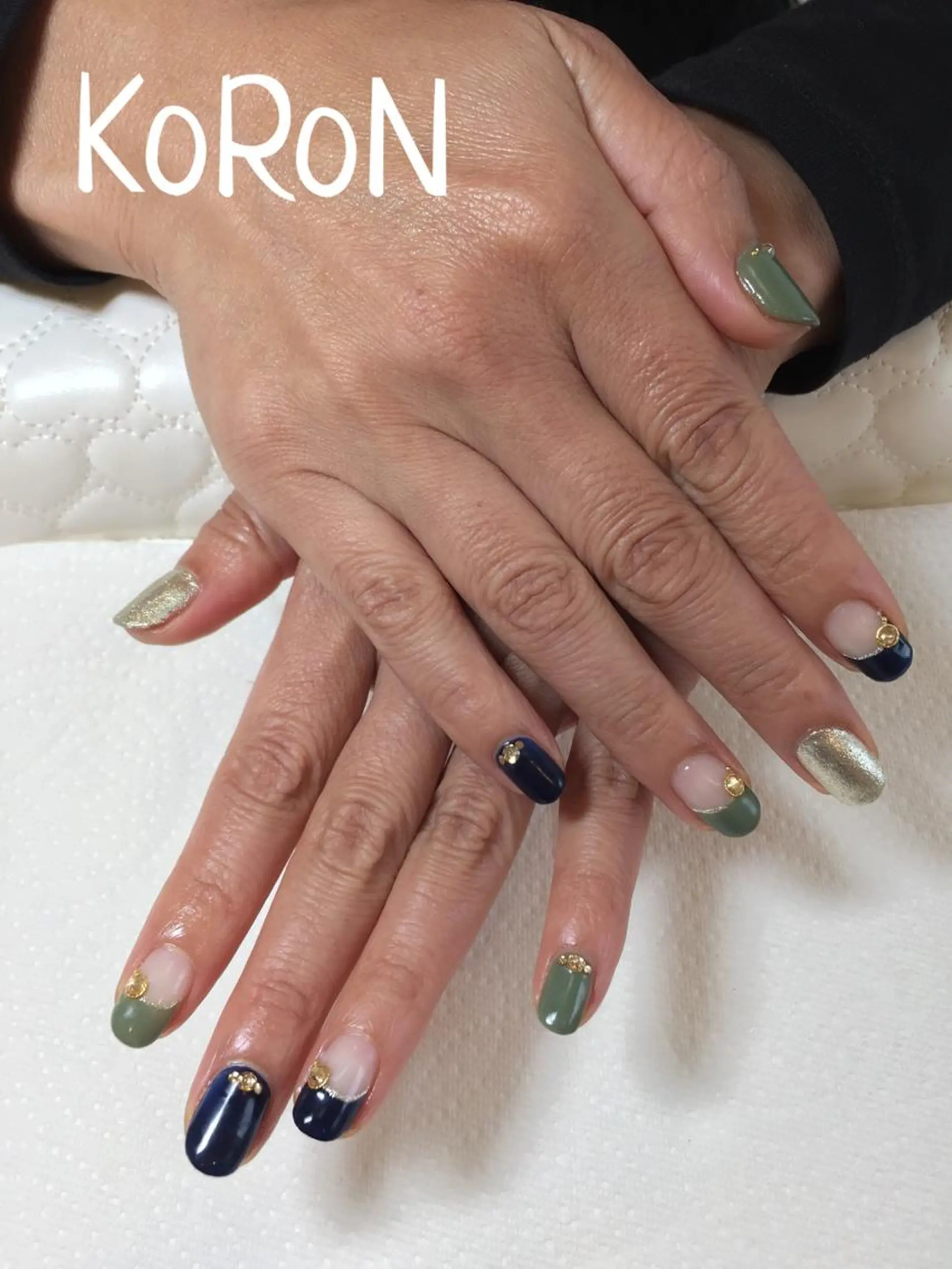 ネイル ネイビー 自宅サロン鎌倉 KORONのネイルデザイン