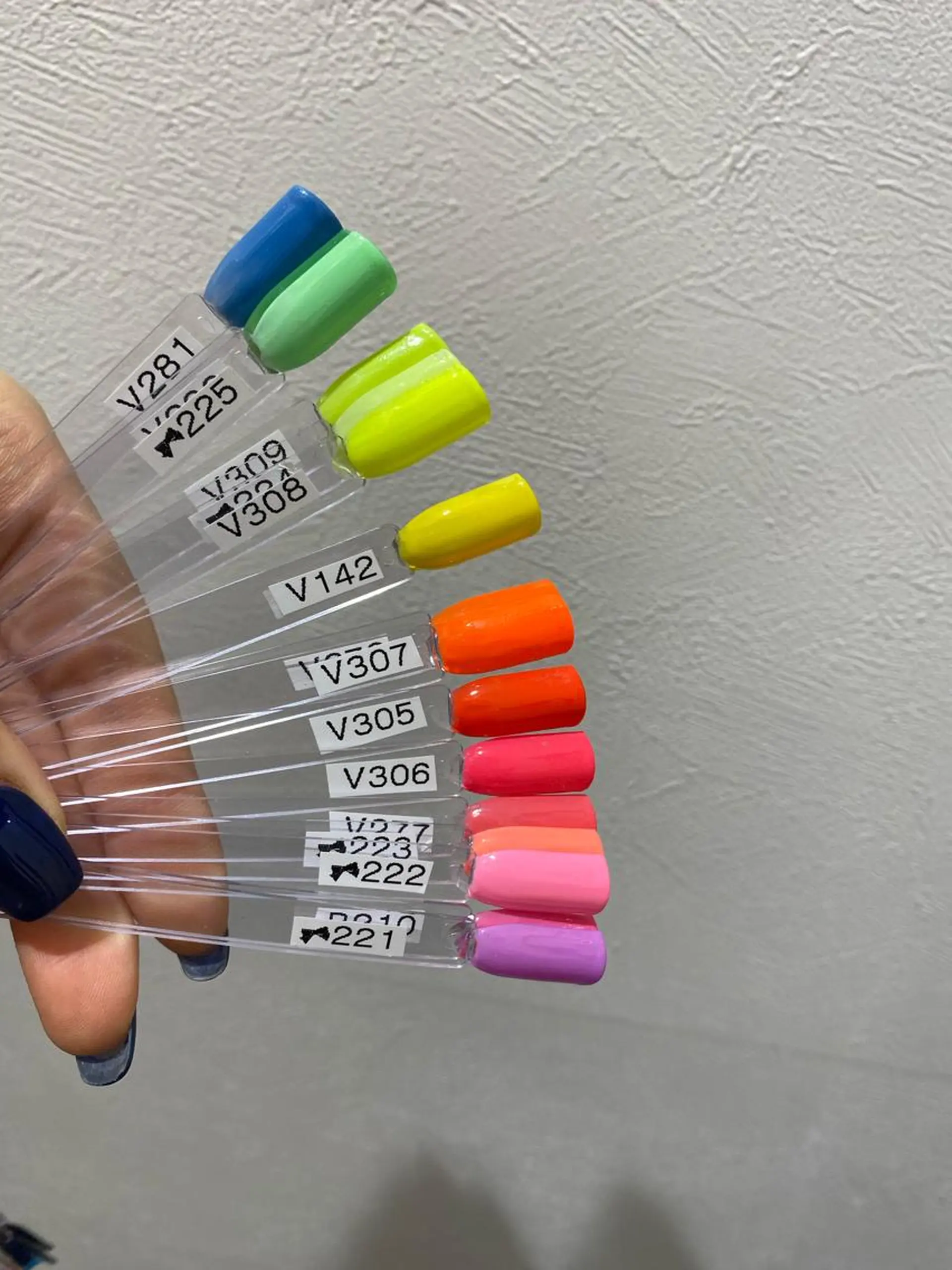 ネイル noir（ﾉｱｰﾙ） 豊田・岡崎￤airiのネイルデザイン