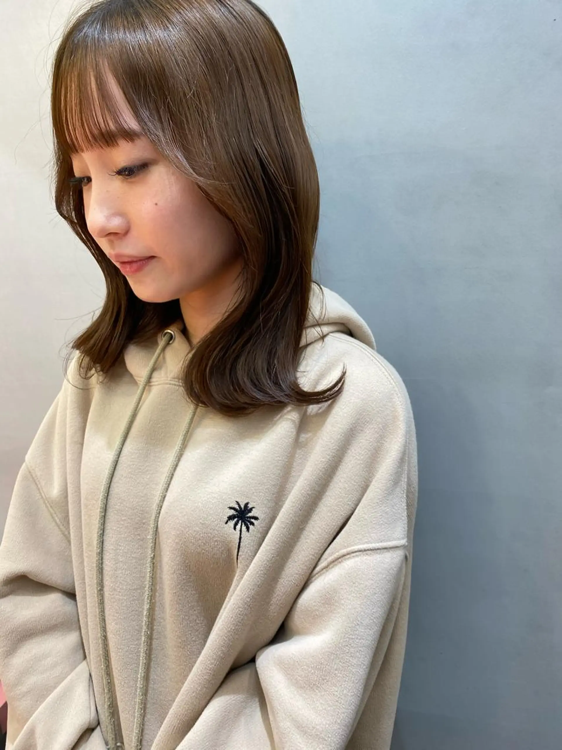 ミディアム カラー カット ヘアカラー トリートメント 韓国ヘア/レイヤー/ 縮毛矯正🫧伊勢のヘアスタイル