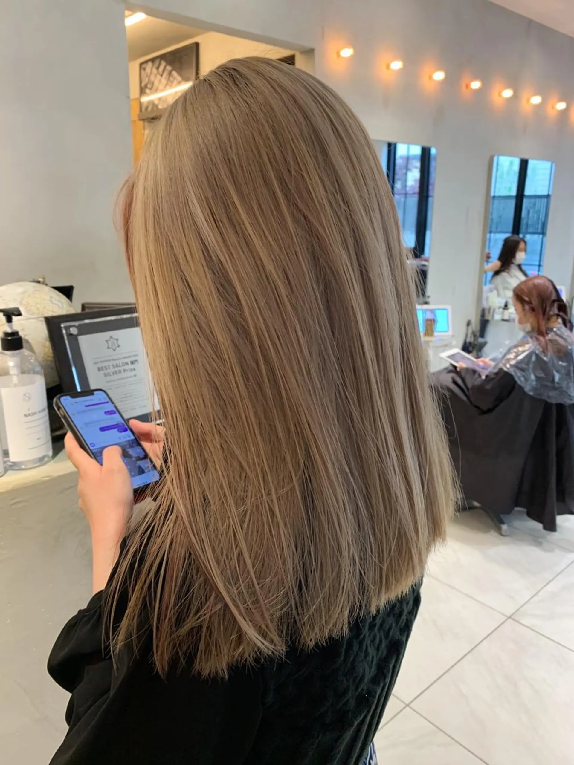 セミロング カラー TENELE所属・チバ タクミのヘアスタイル