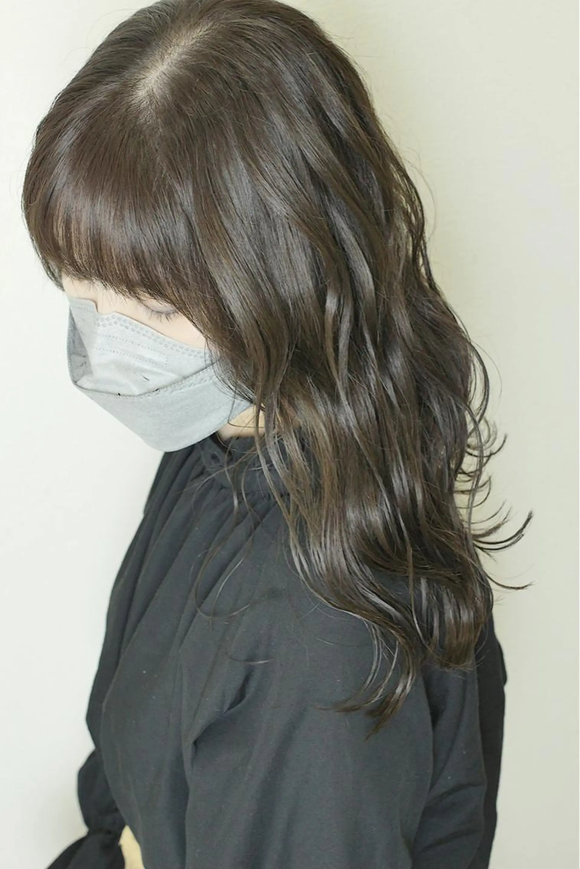 セミロング カラー アッシュ オリーブアッシュ カット ヘアカラー 土居 正季のヘアスタイル