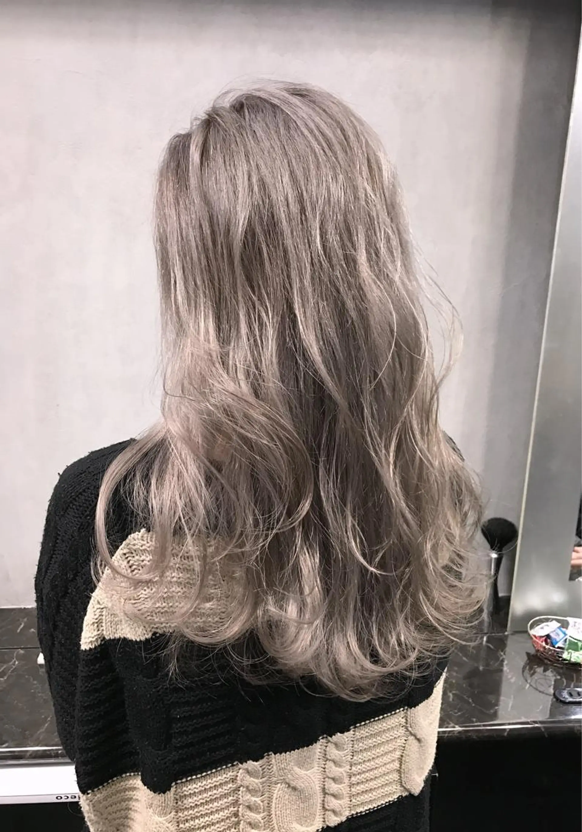 ロング 塩川 和弥のヘアスタイル