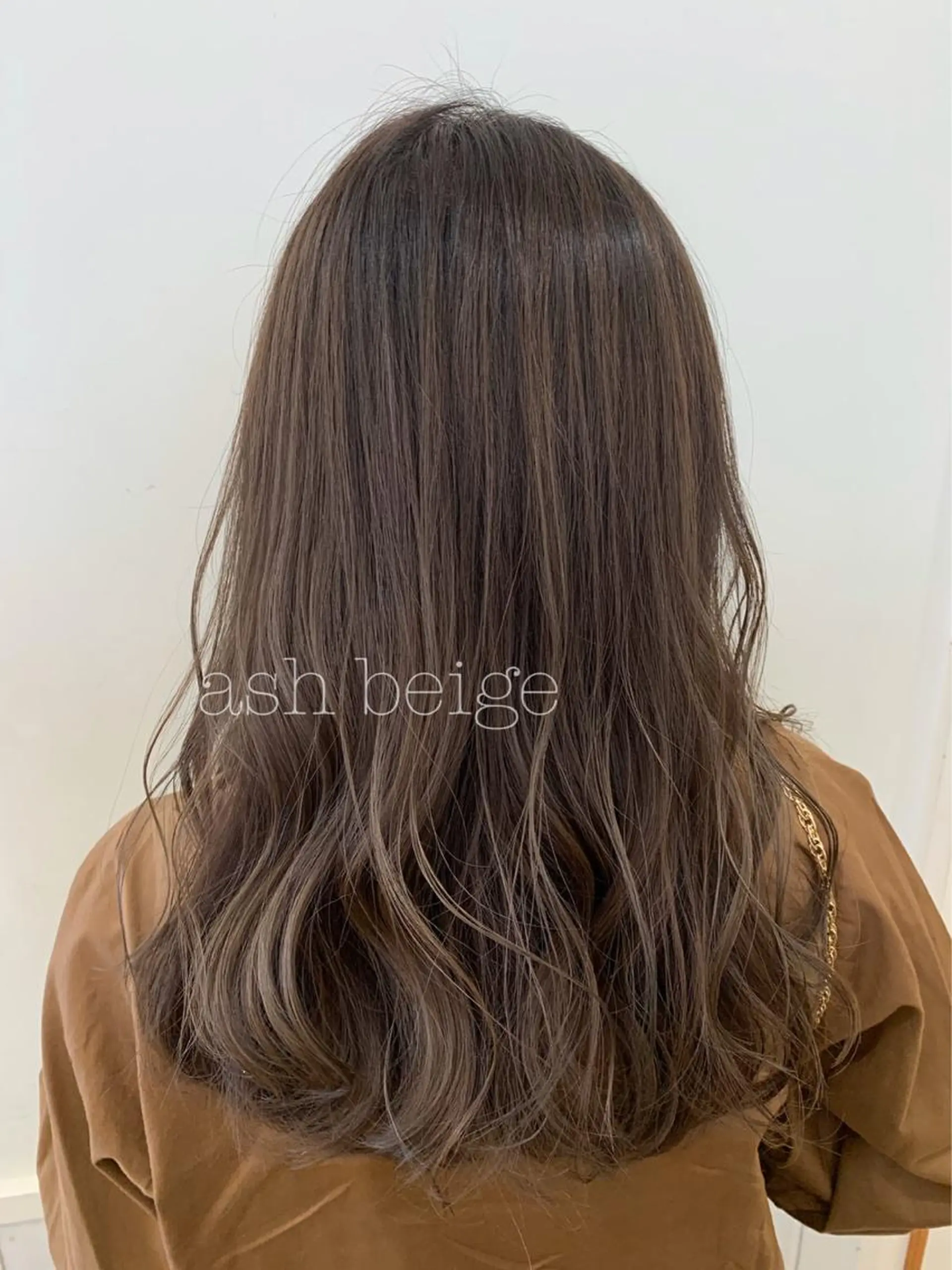 セミロング カラー ぱつっとボブ/ 小野あかねのその他イメージ