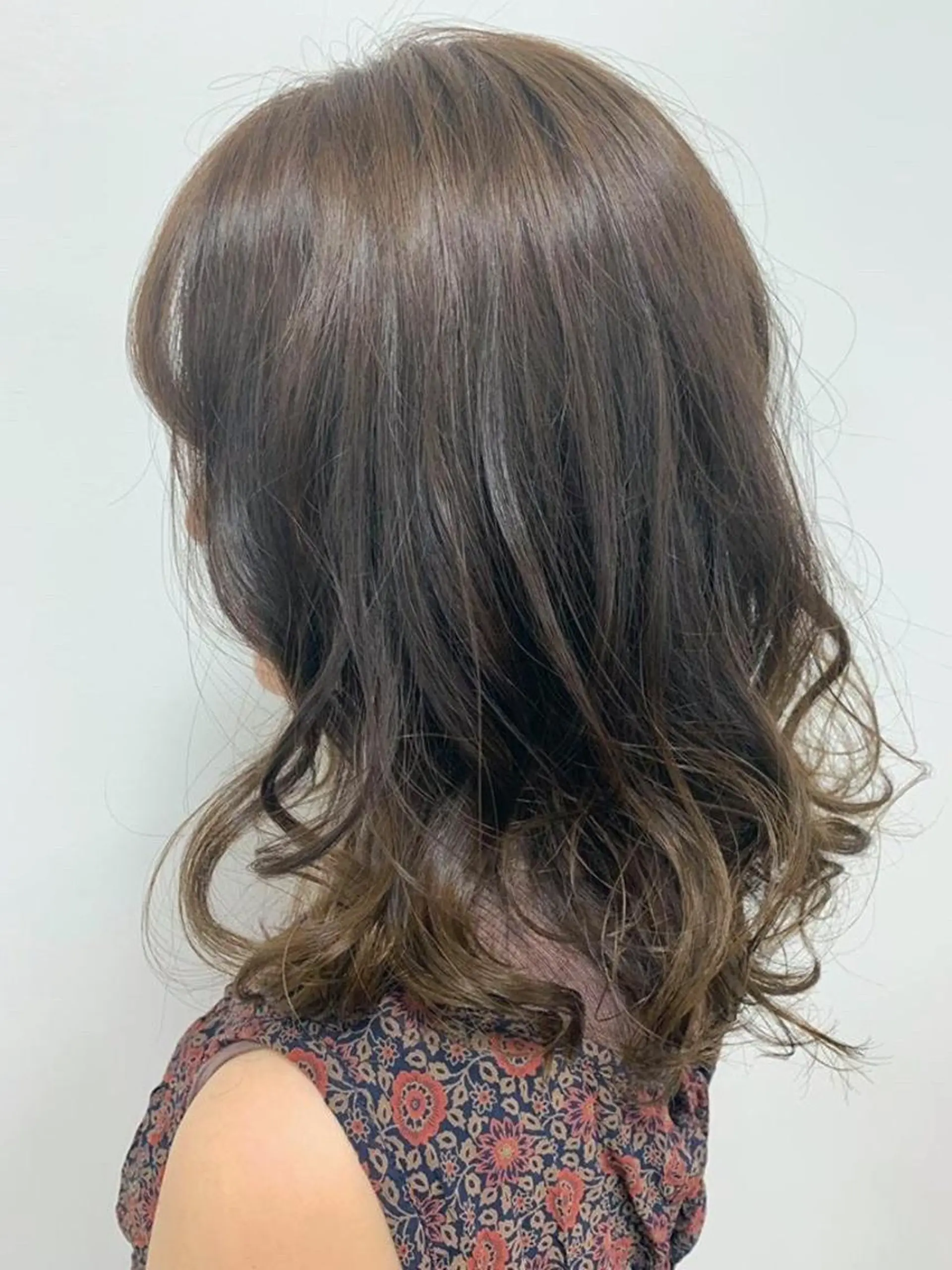 カラー 透明感カラー ハイトーンカラー 髪質改善 アンニュイヘア/ 顔周りカット/眞弓萌のヘアスタイル