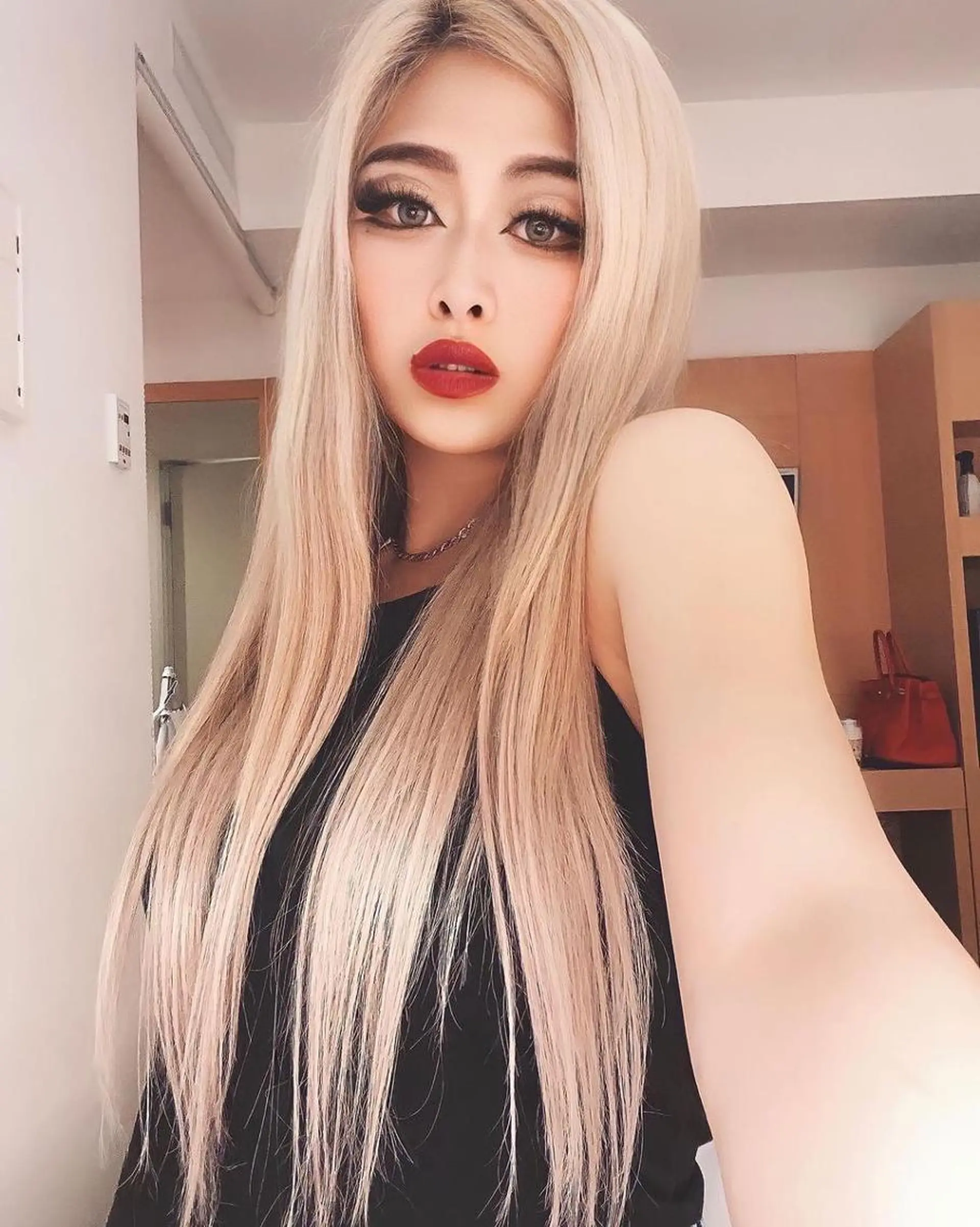 ロング シールエクステ KUMA🧸のヘアスタイル