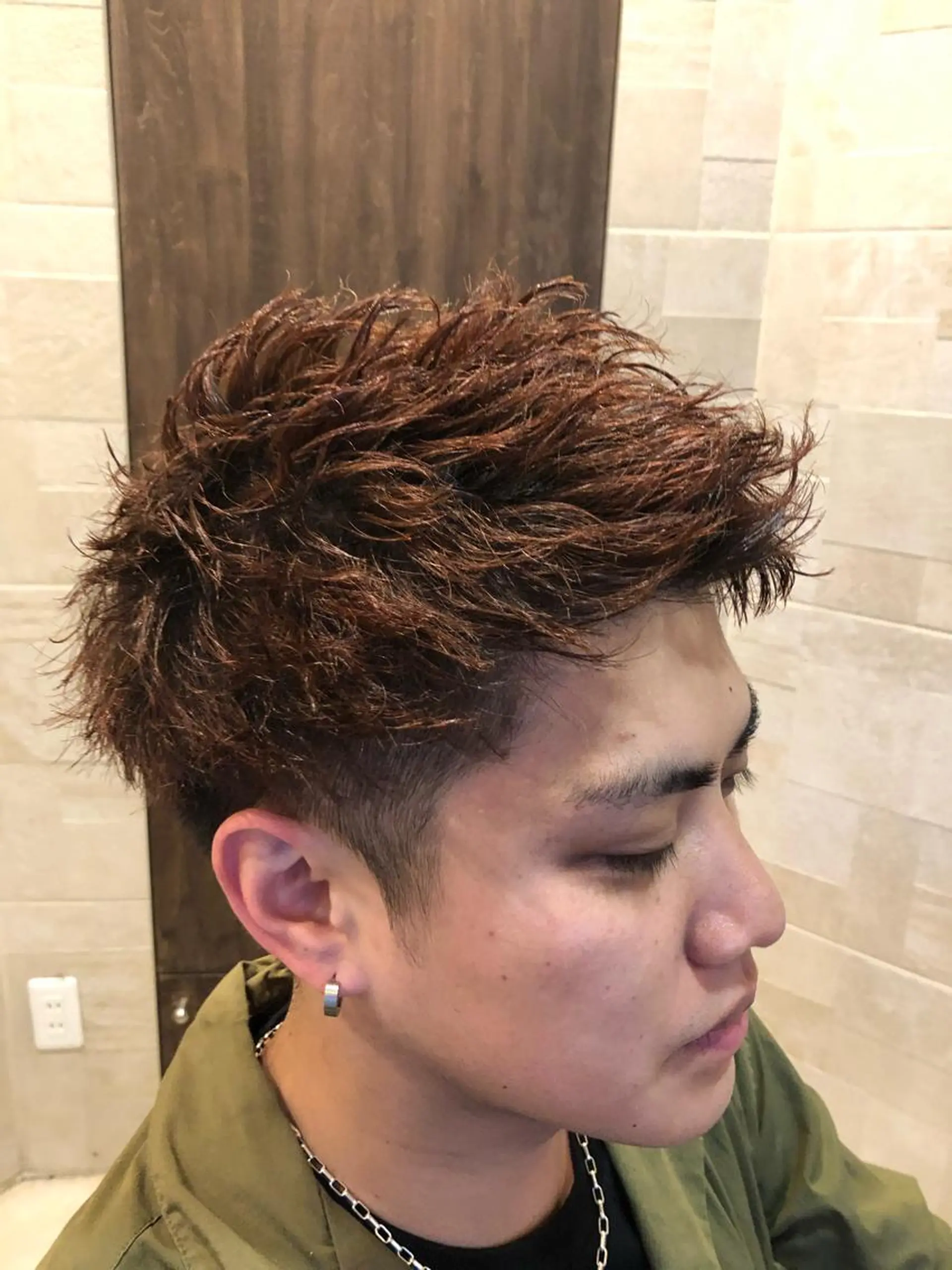 カラー パーマ メンズ メンズパーマ メンズツイストパーマ ツイストパーマ カット ヘアカラー パーマ 💈大人の渋髪💈 店長　大橋侑弥のヘアスタイル