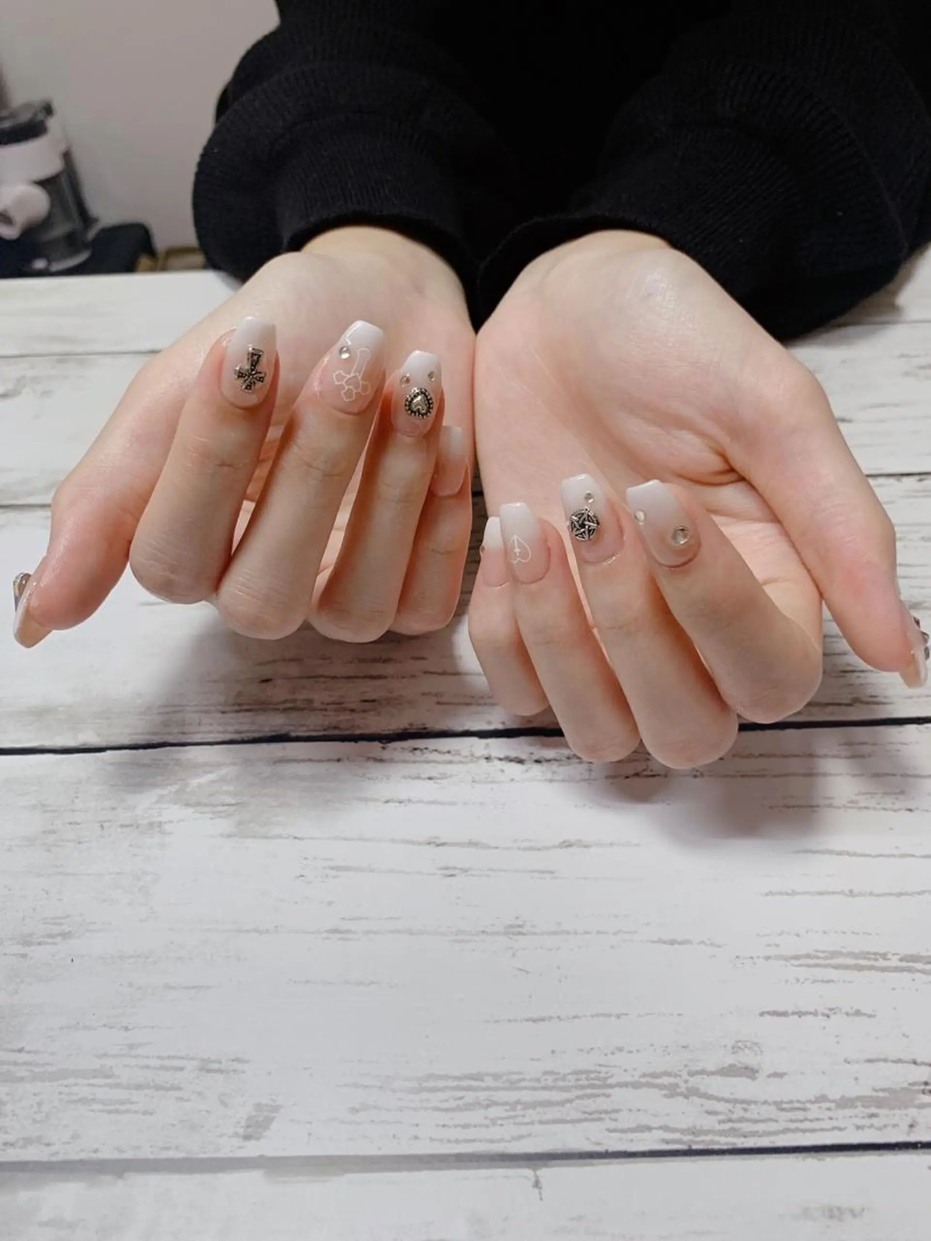 ネイル ゆず秋葉原 Vickyのネイルデザイン