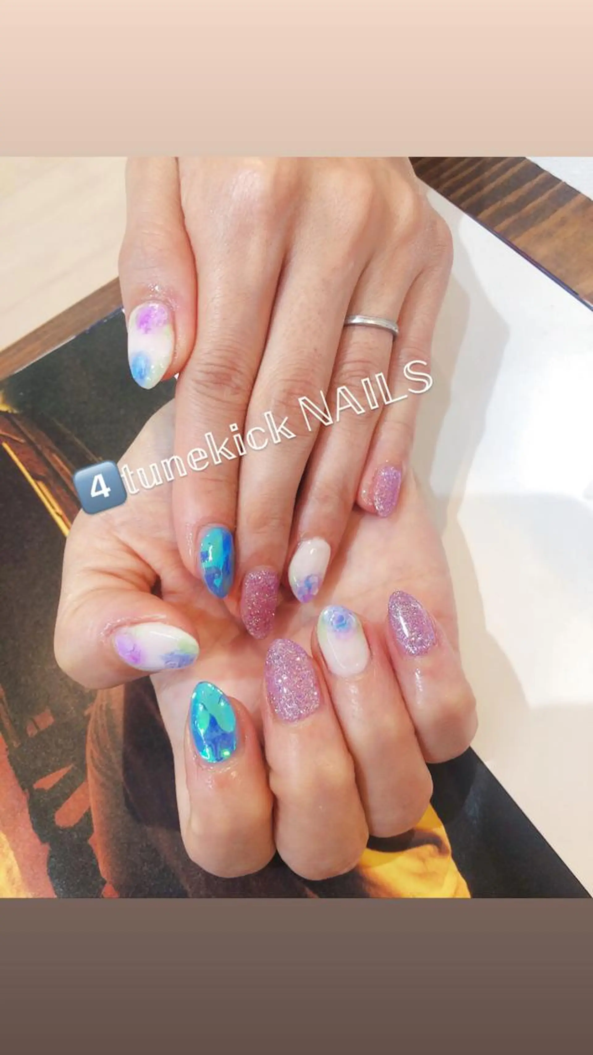 ネイル 氷ネイル・うるうるネイル 4tunekick NAILS(フォーチュンキックネイルズ)所属・光森 淳子のネイルデザイン