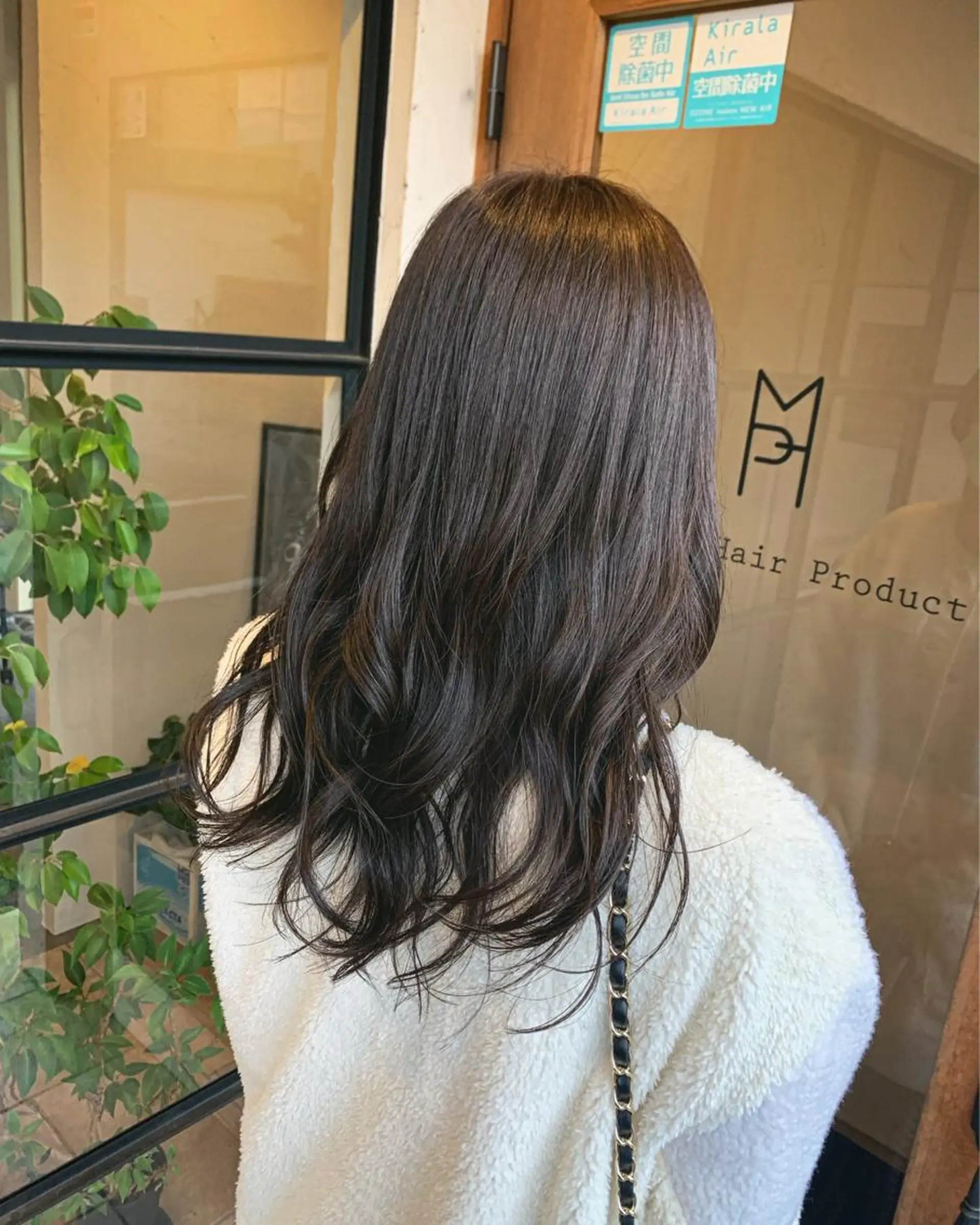 ロング カラー ブリーチ ブラウンカラー ブリーチなしカラー オリーブブラウン オリーブカラー Morpho Hair Product所属・井上 花音のヘアスタイル