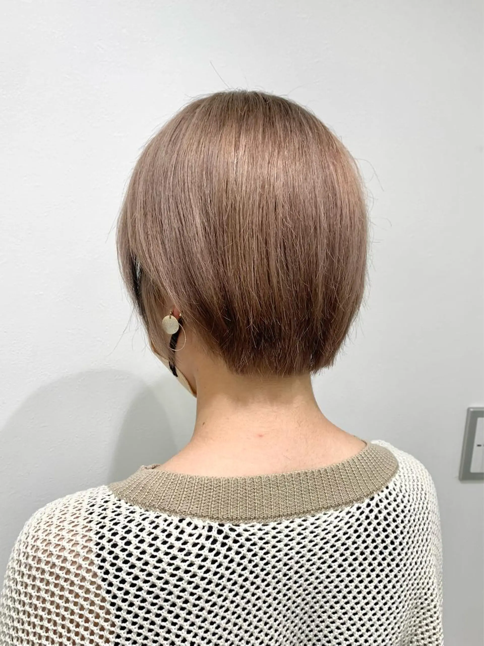 ショート カラー レイヤー ハイトーン 暖色⭐︎KANAKOのヘアスタイル