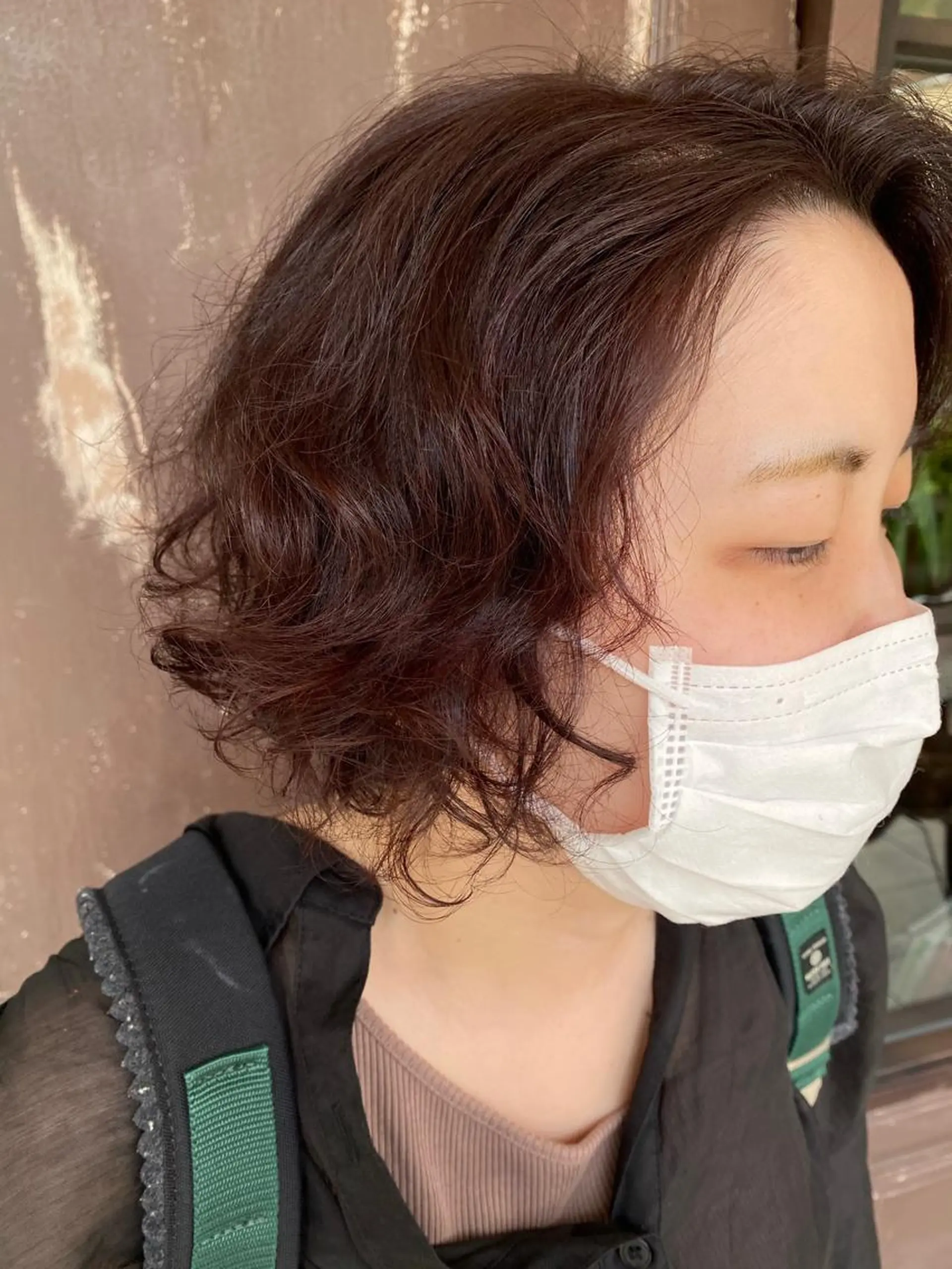 ショート カラー ブリーチ ブラウンカラー ブリーチなしカラー ピンクカラー ピンクブラウン 川越 輝梨奈のヘアスタイル