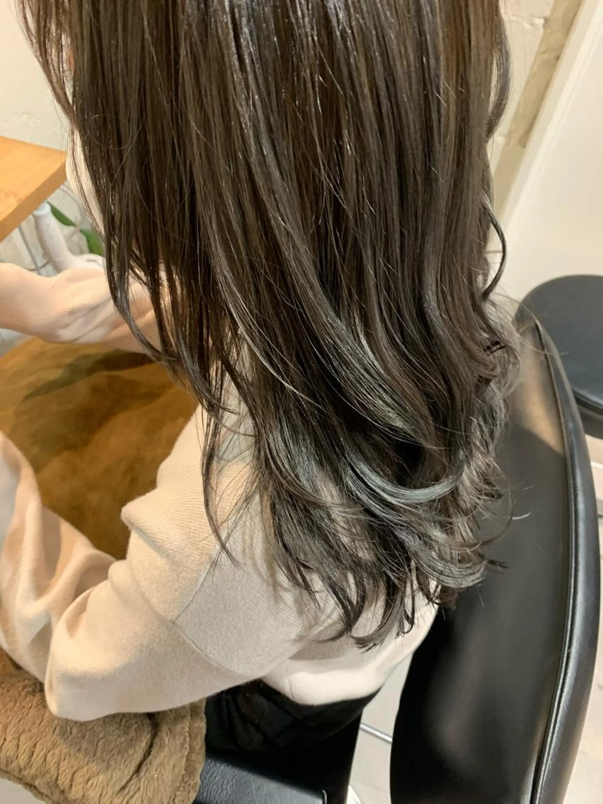 ロング カラー ヘアアレンジ マツエク・マツパ 透明感カラー GO TODAY シェアサロン 表参道Flos店所属・nishi fuyumiのヘアスタイル