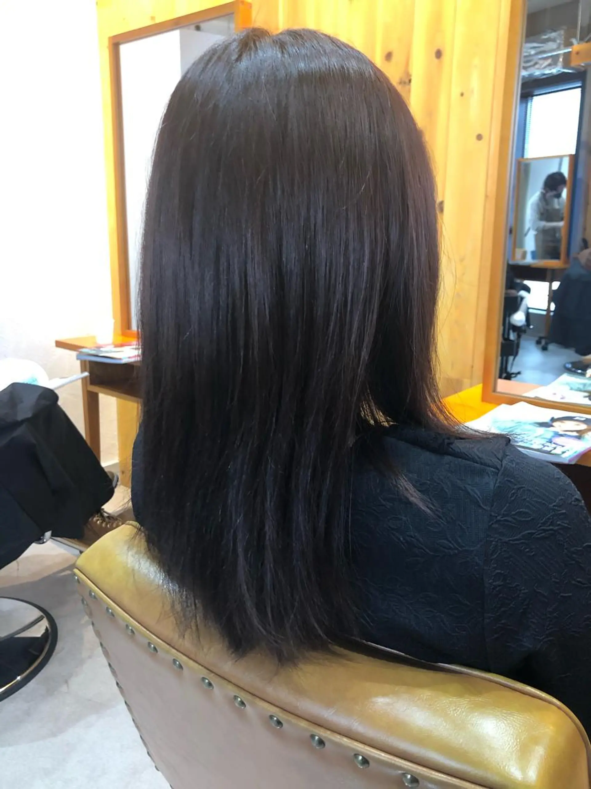 セミロング カラー 脇谷 拓弥のヘアスタイル