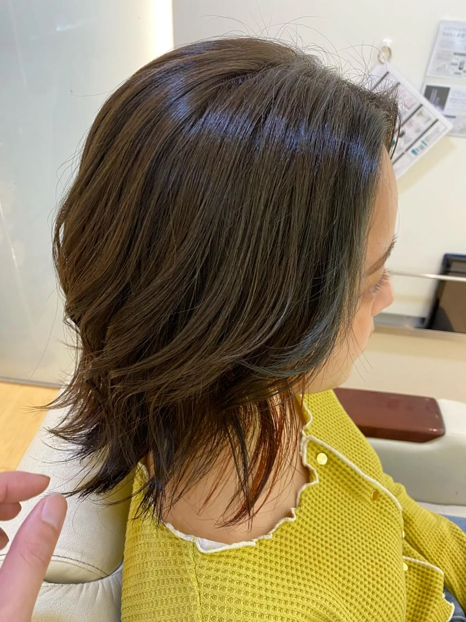 ミディアム カラー ブリーチ イヤリングカラー インナーカラー 髪質改善 トリートメント カット ヘアカラー 『髪質改善』服部 隆志のヘアスタイル