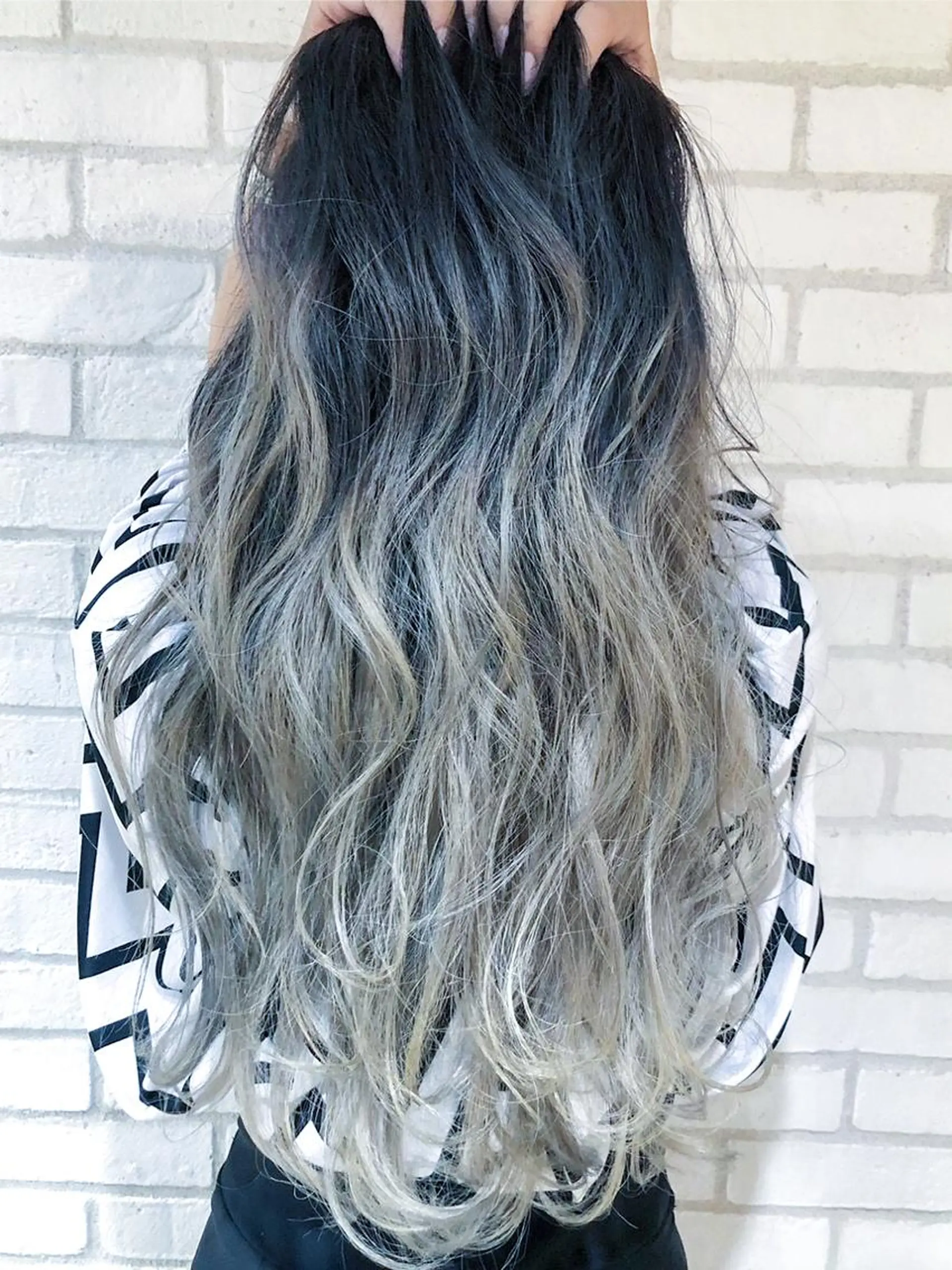 ロング カラー ヘアアレンジ VIM hairおもろまち店のヘアスタイル