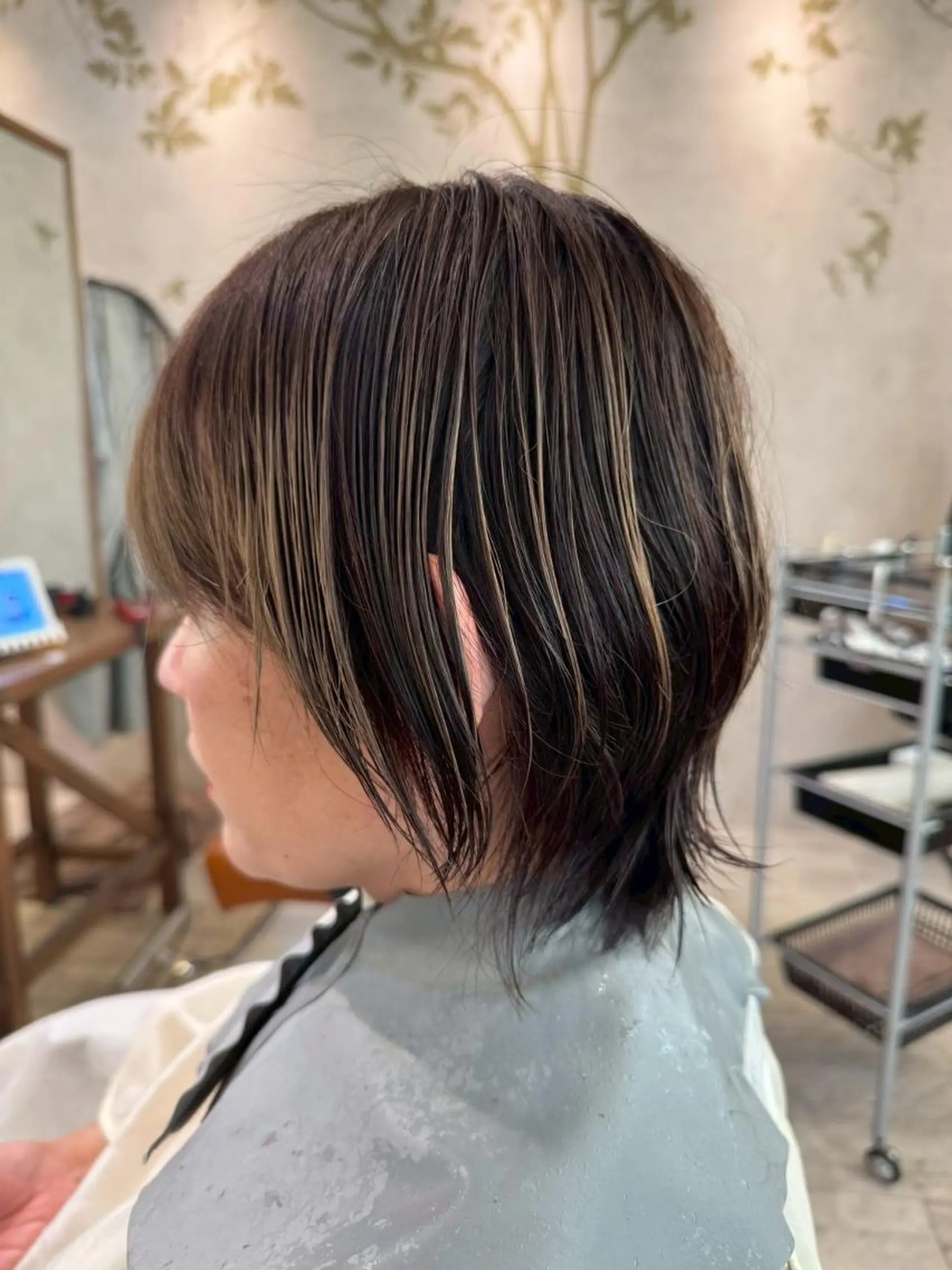 ショート レイヤーカット ショートヘア 小顔カット カット トリートメント 一宮駅3分/水野/ ショート/ボブのヘアスタイル