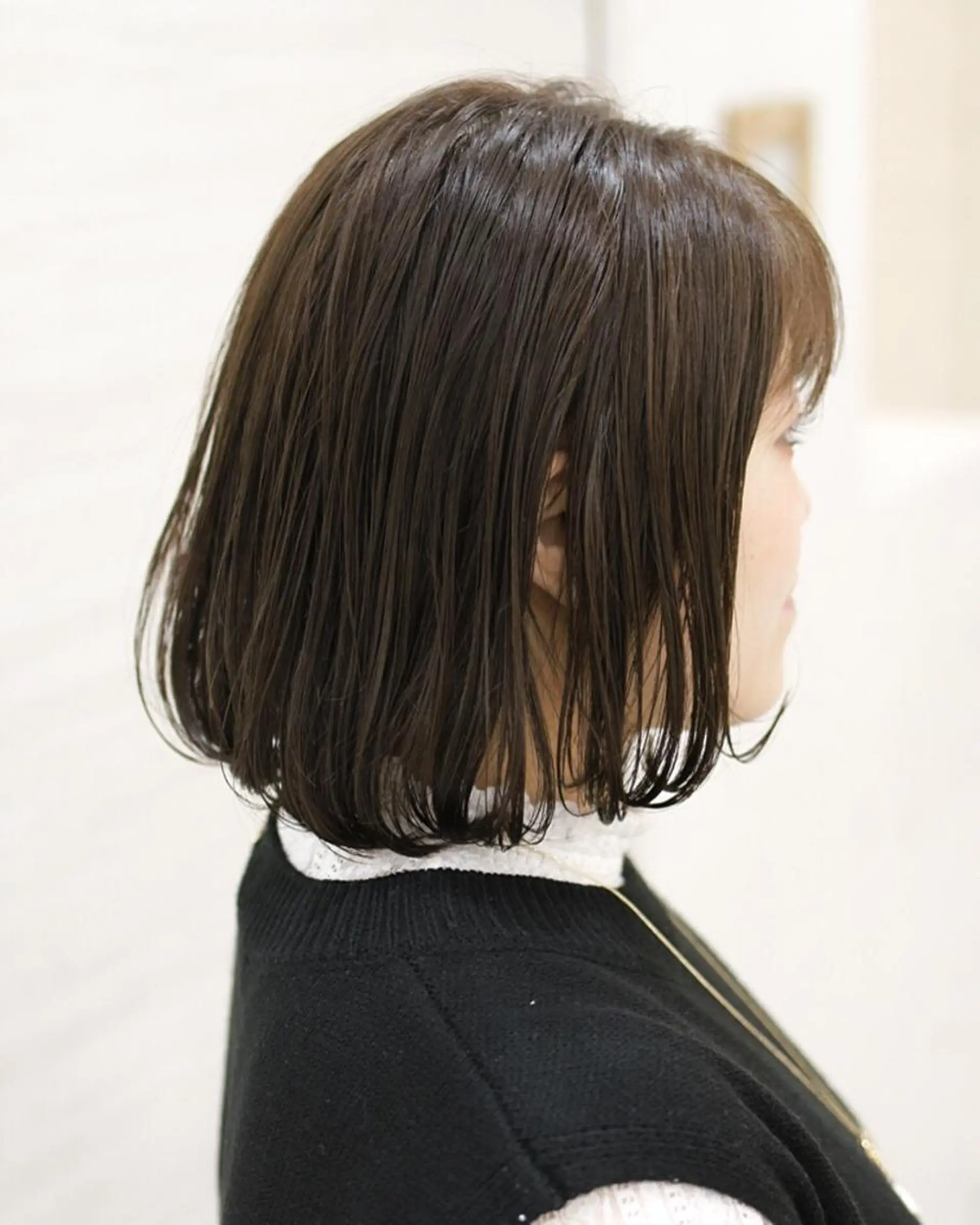 ミディアム カラー ブルーカラー ブルージュ カット ヘアカラー トリートメント 斉藤 貴也のヘアスタイル