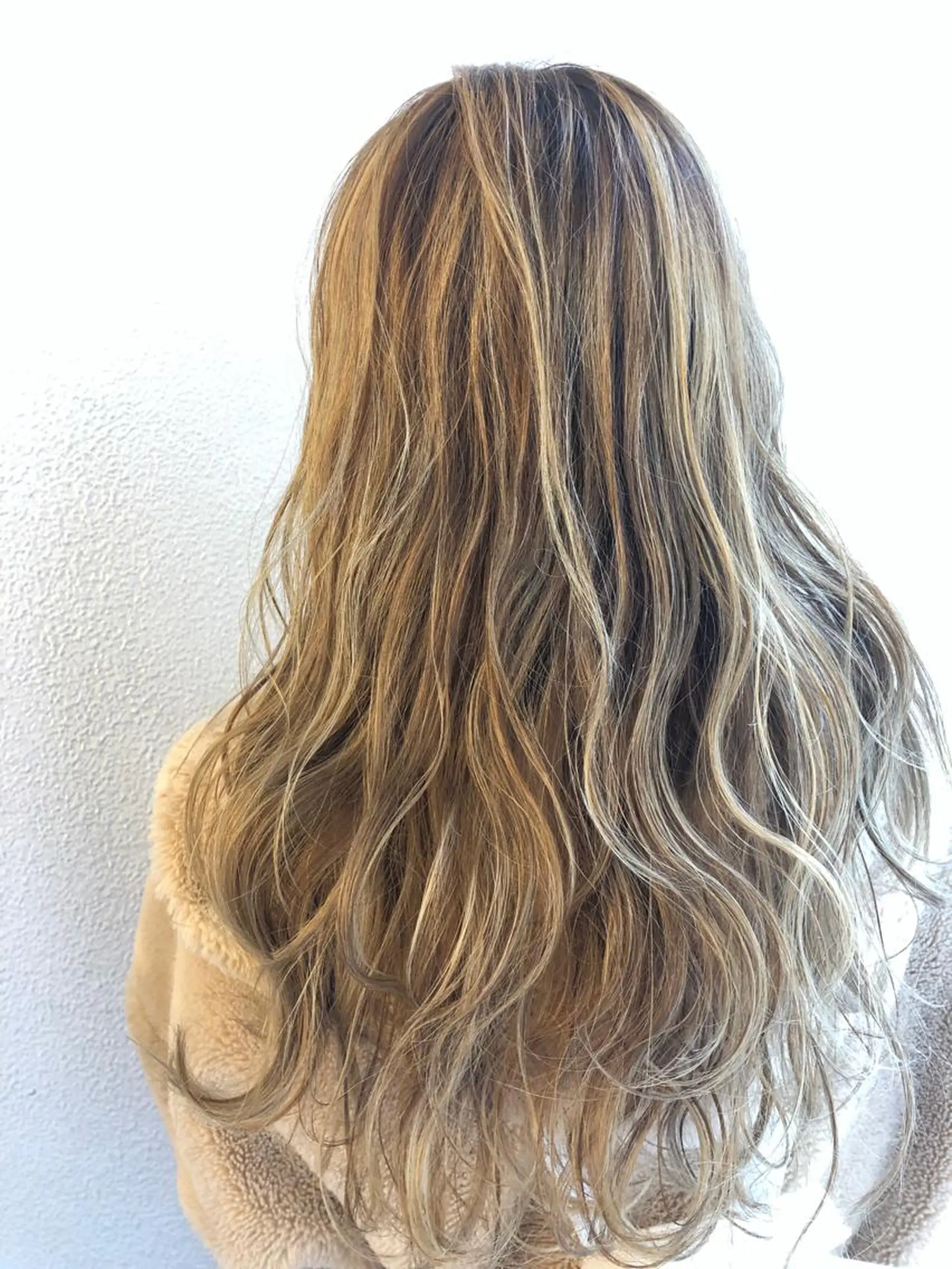 ロング カラー ○HITOMI ○のヘアスタイル