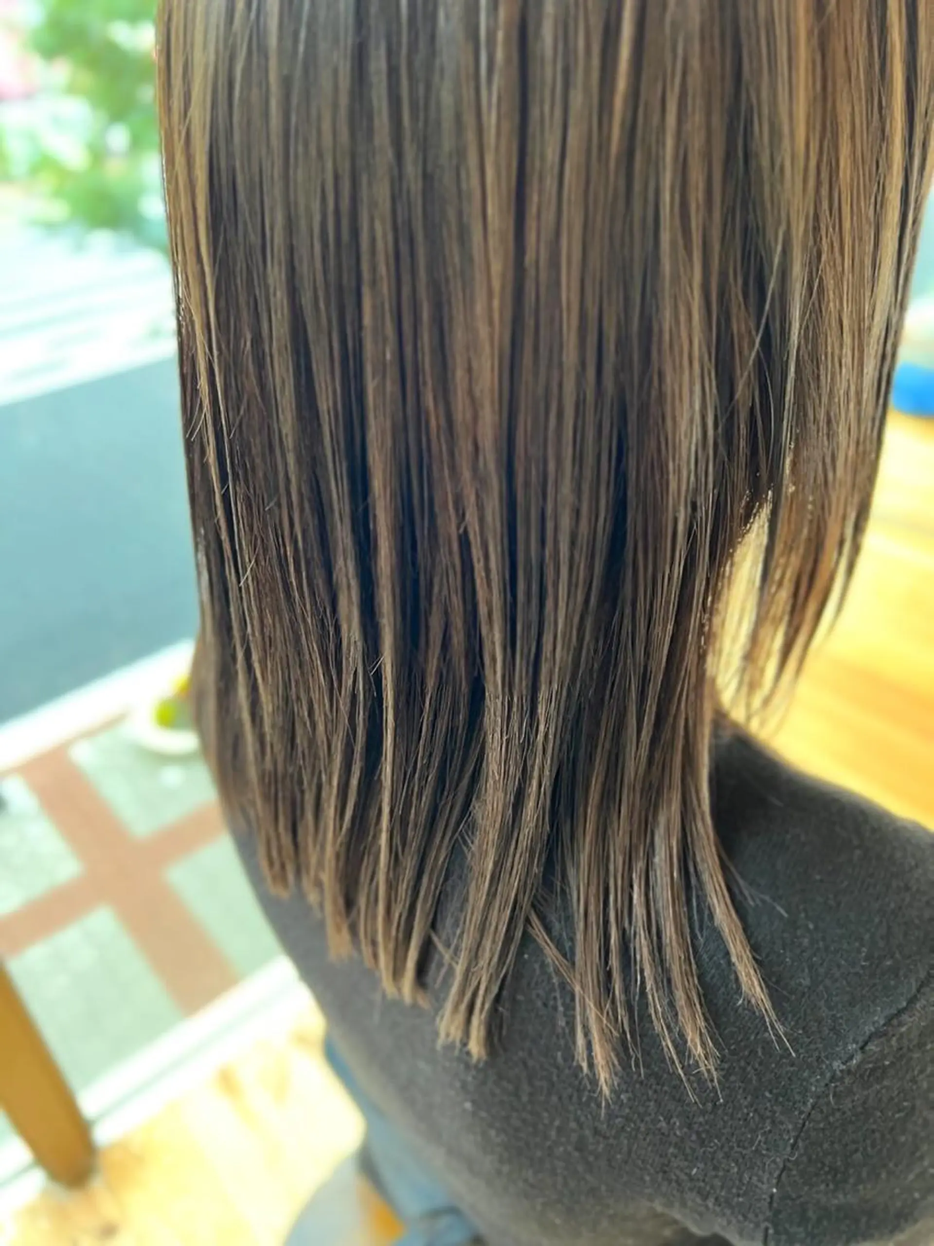 ミディアム カラー カット 縮毛矯正 BEACH　HAIR&NAIL所属・両国駅徒歩1分⭐️ アイロン仕上げのヘアスタイル