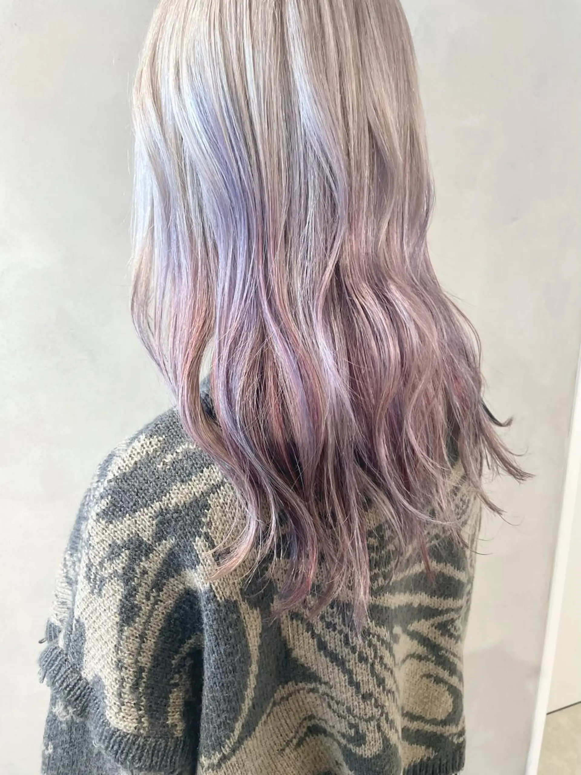 セミロング カラー ハイトーンカラー SALOWIN原宿iori B１階所属・🫧美髪育成美容師 WASHIZU🫧のヘアスタイル