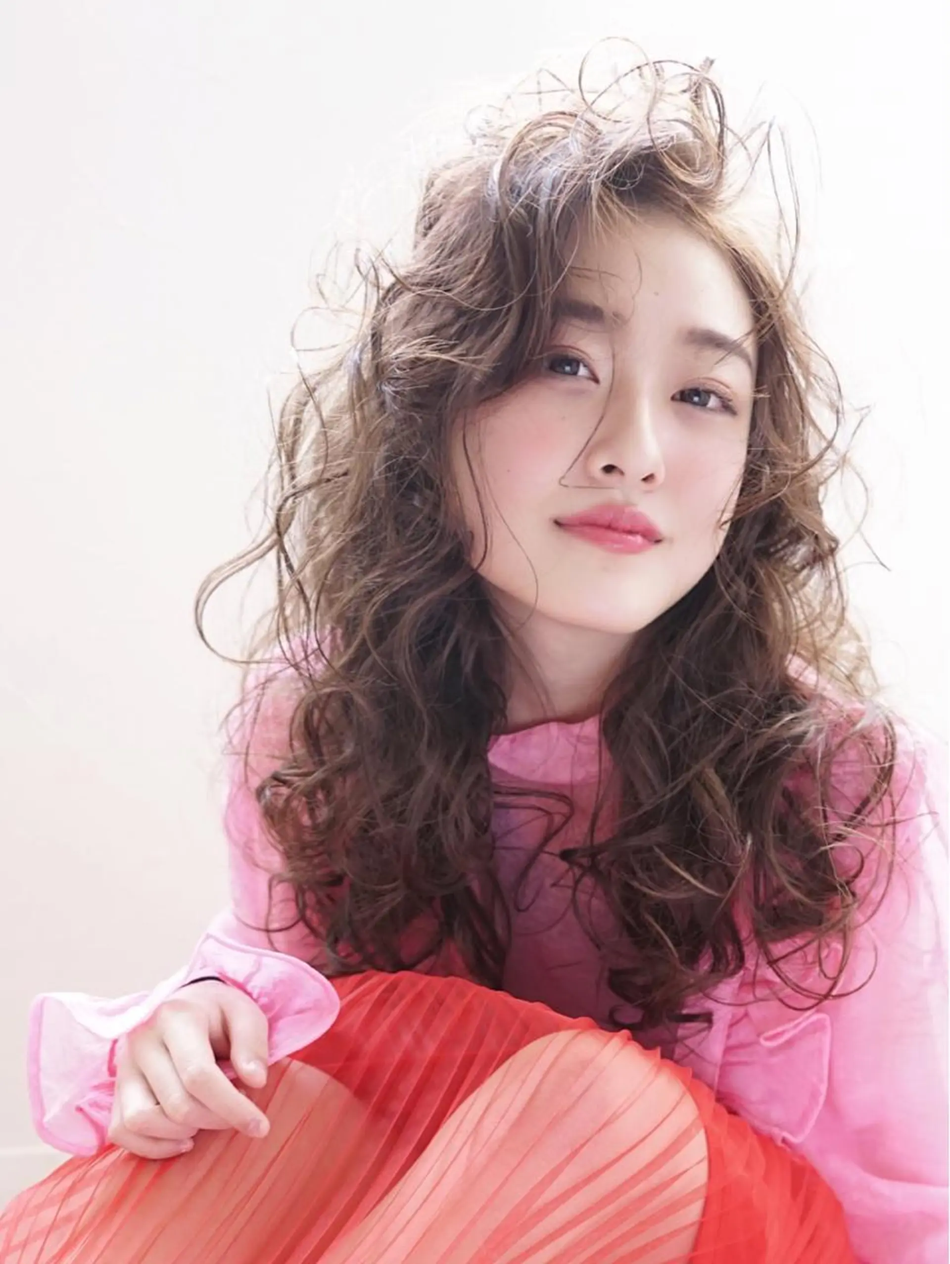 ロング カラー パーマ ベージュカラー WHOLE所属・花井 啓好のヘアスタイル