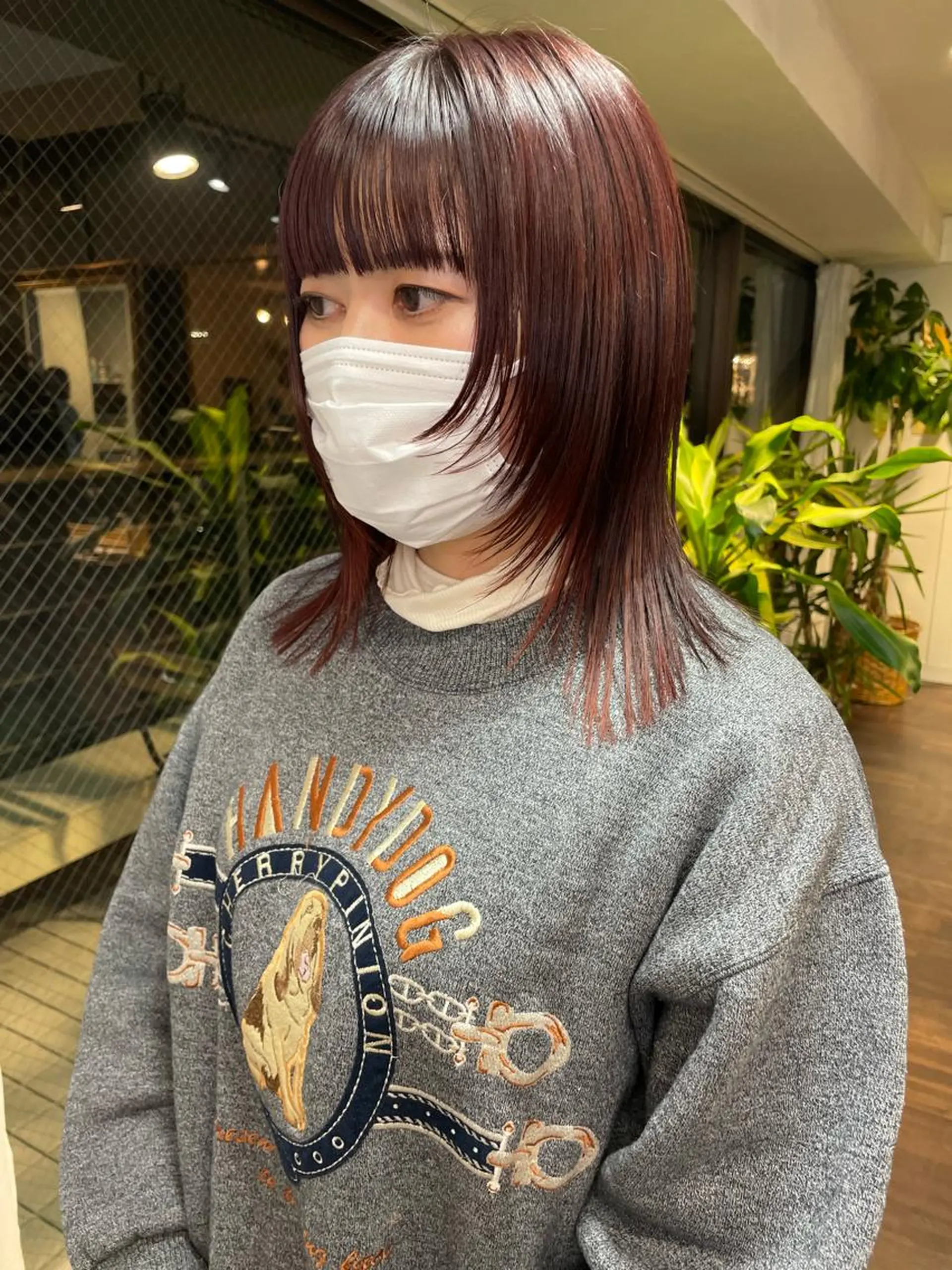 ミディアム カット ヘアカラー トリートメント オカモト ミユウのヘアスタイル