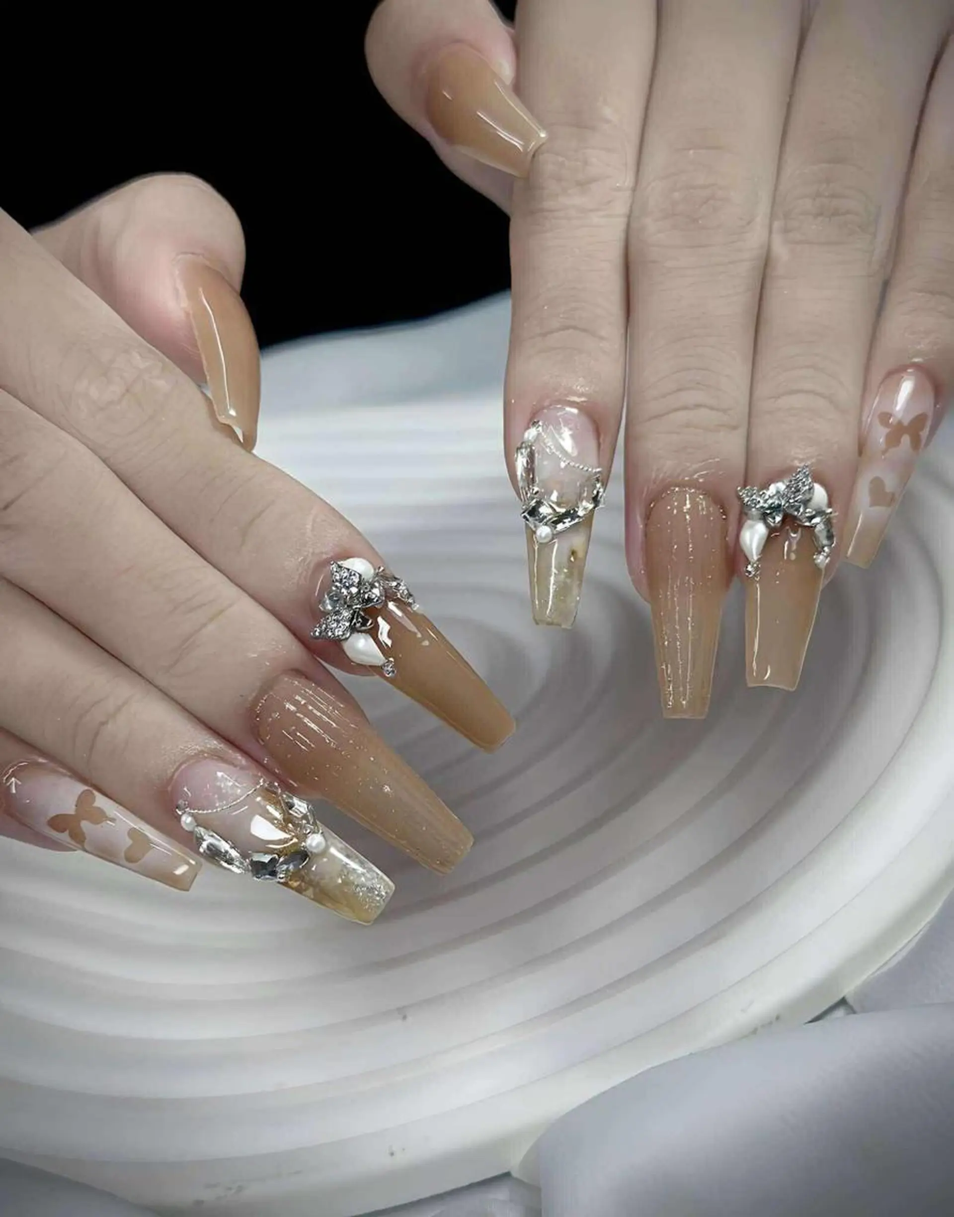 ネイル ヒユ ヒヨリのネイルデザイン