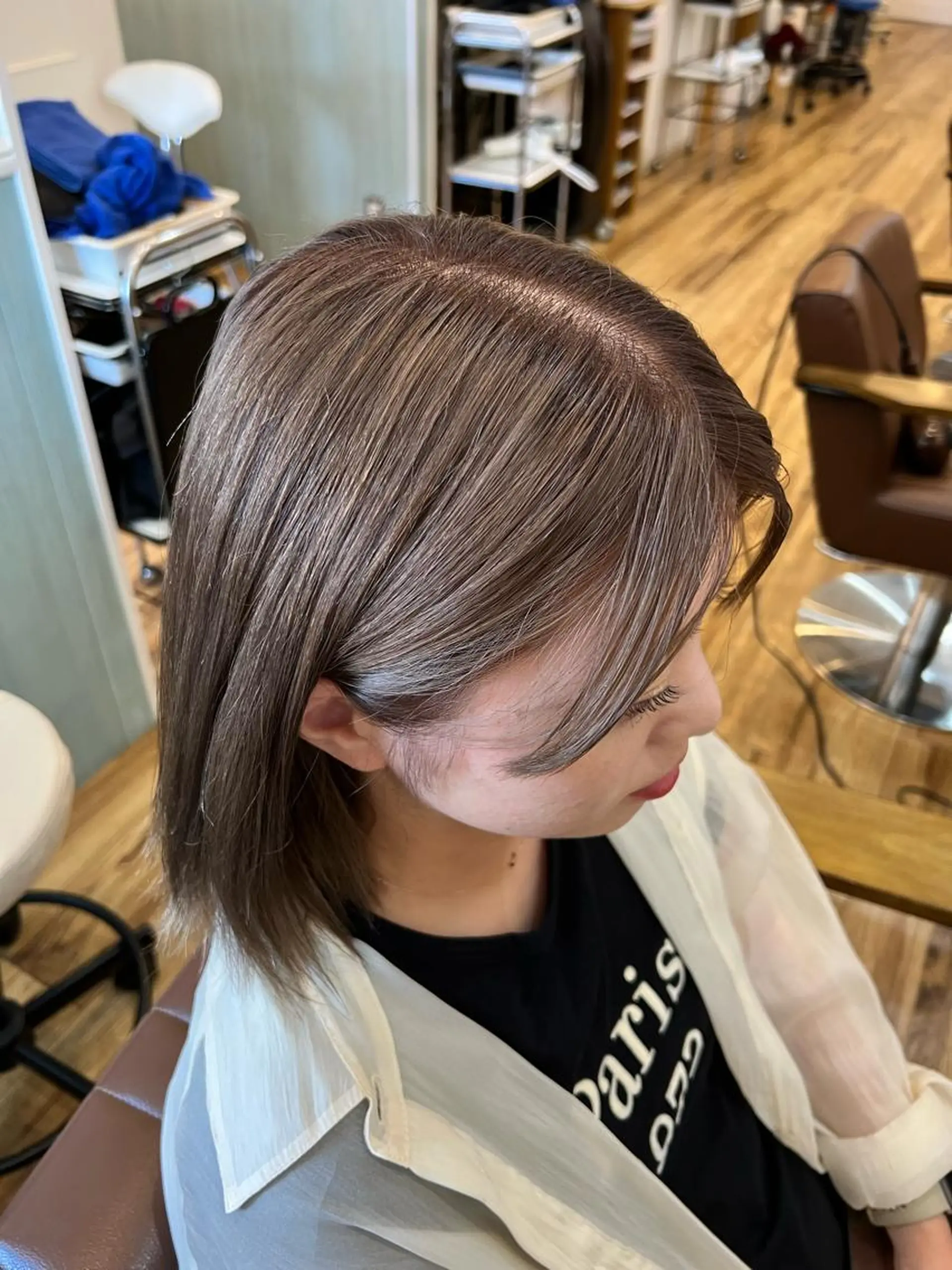 セミロング カラー 美容室Class所属・🐰ハイトーンカラー 畠山　渡🐰のヘアスタイル