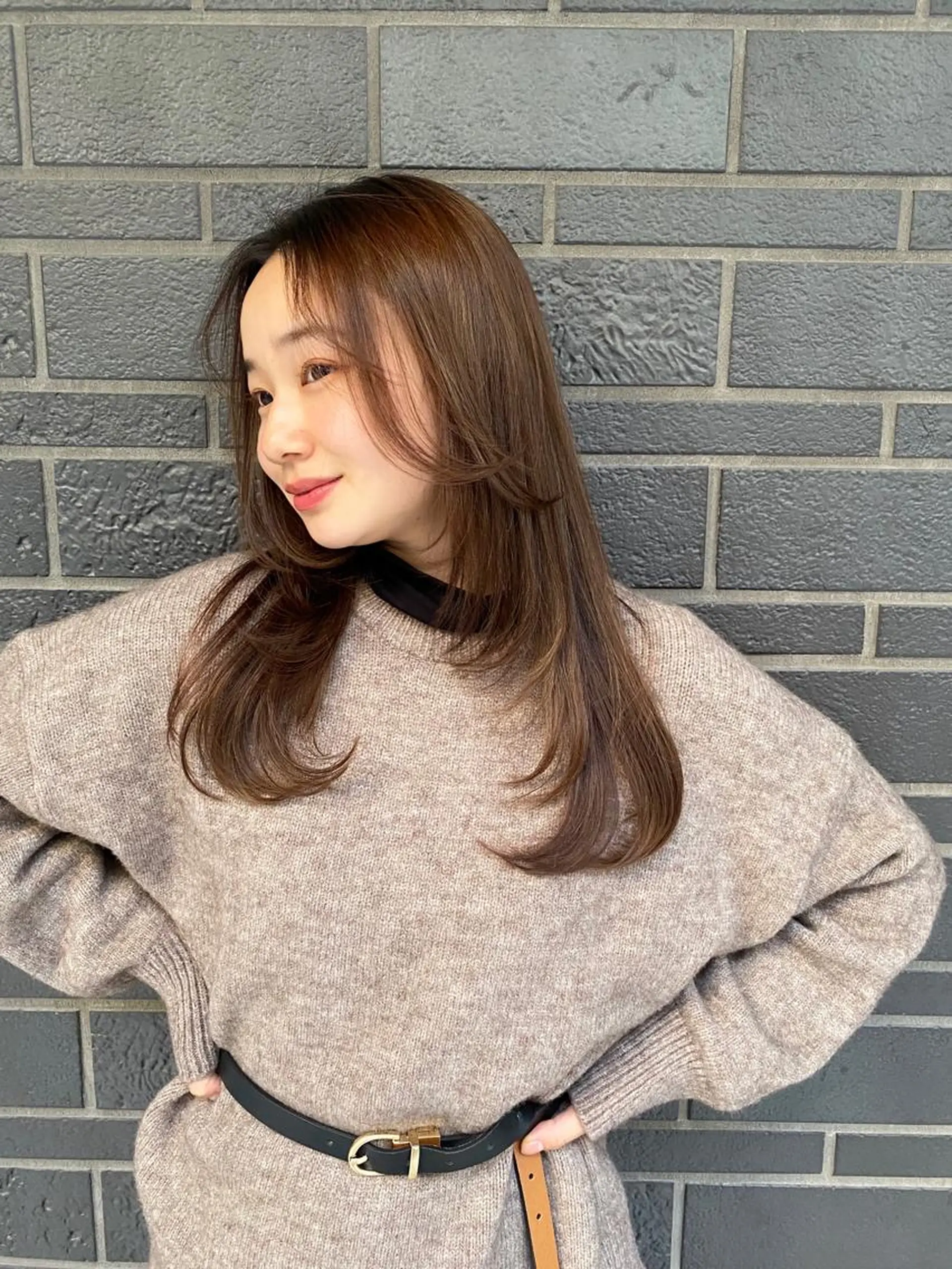 セミロング カラー LATTE  渋谷所属・♡レイヤーカット れお♡のヘアスタイル