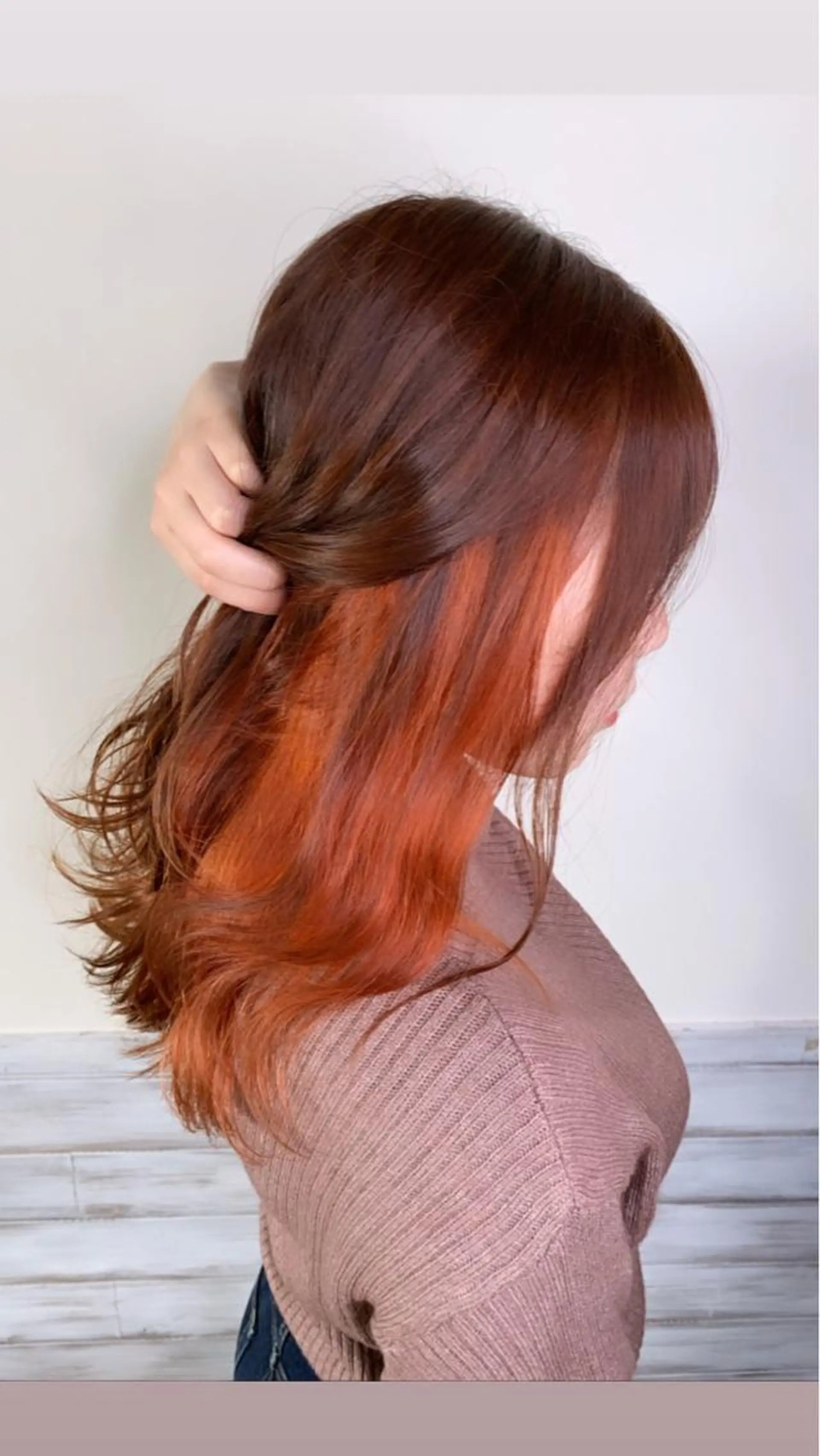 セミロング カラー ブリーチ オレンジ 櫛部洸貴/ メンズ、ヘットスパのヘアスタイル