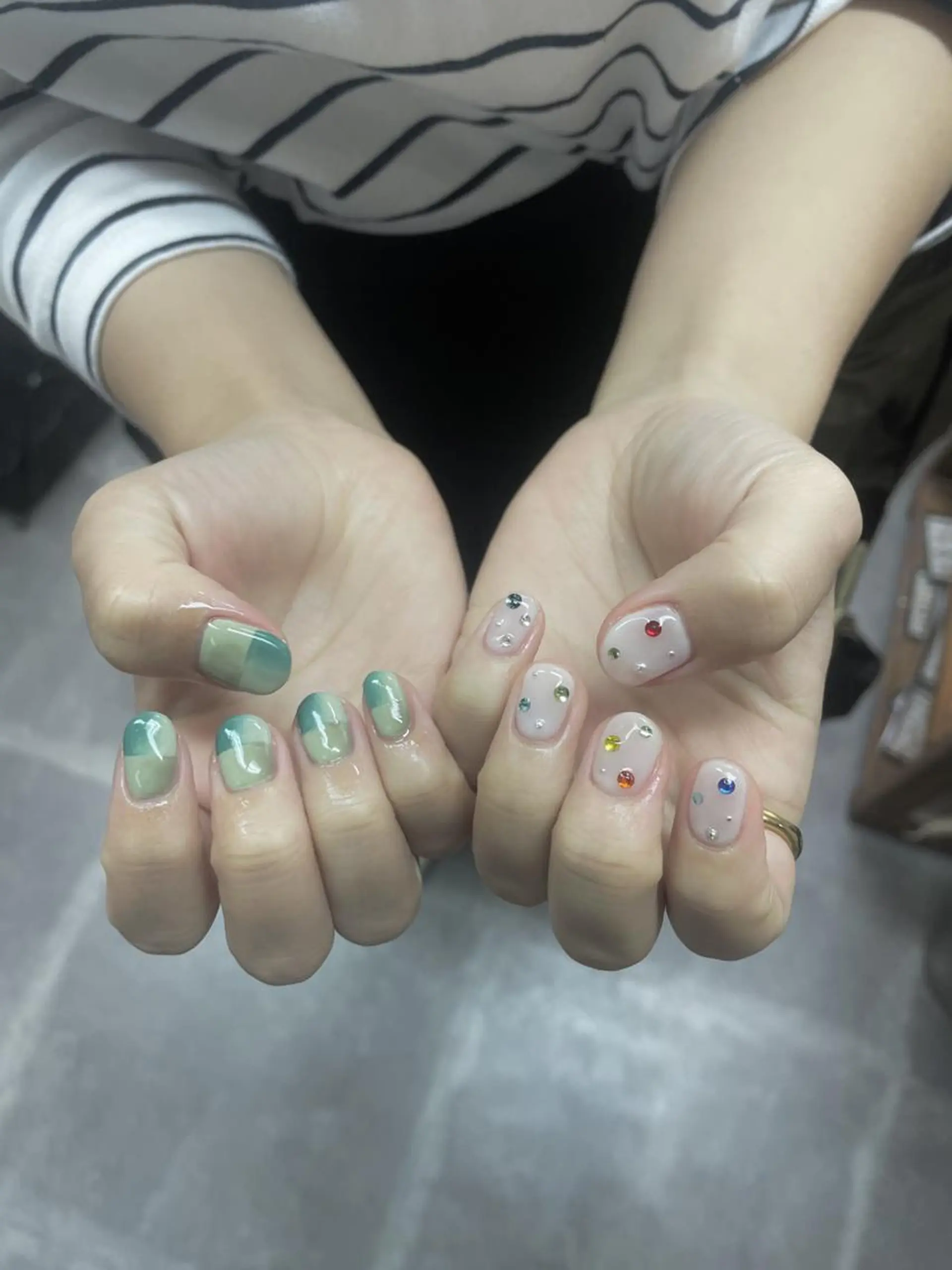 ネイル アートネイル ジェルネイル ニュアンスネイル スカルプネイル nailstudio eviz新宿店のネイルデザイン