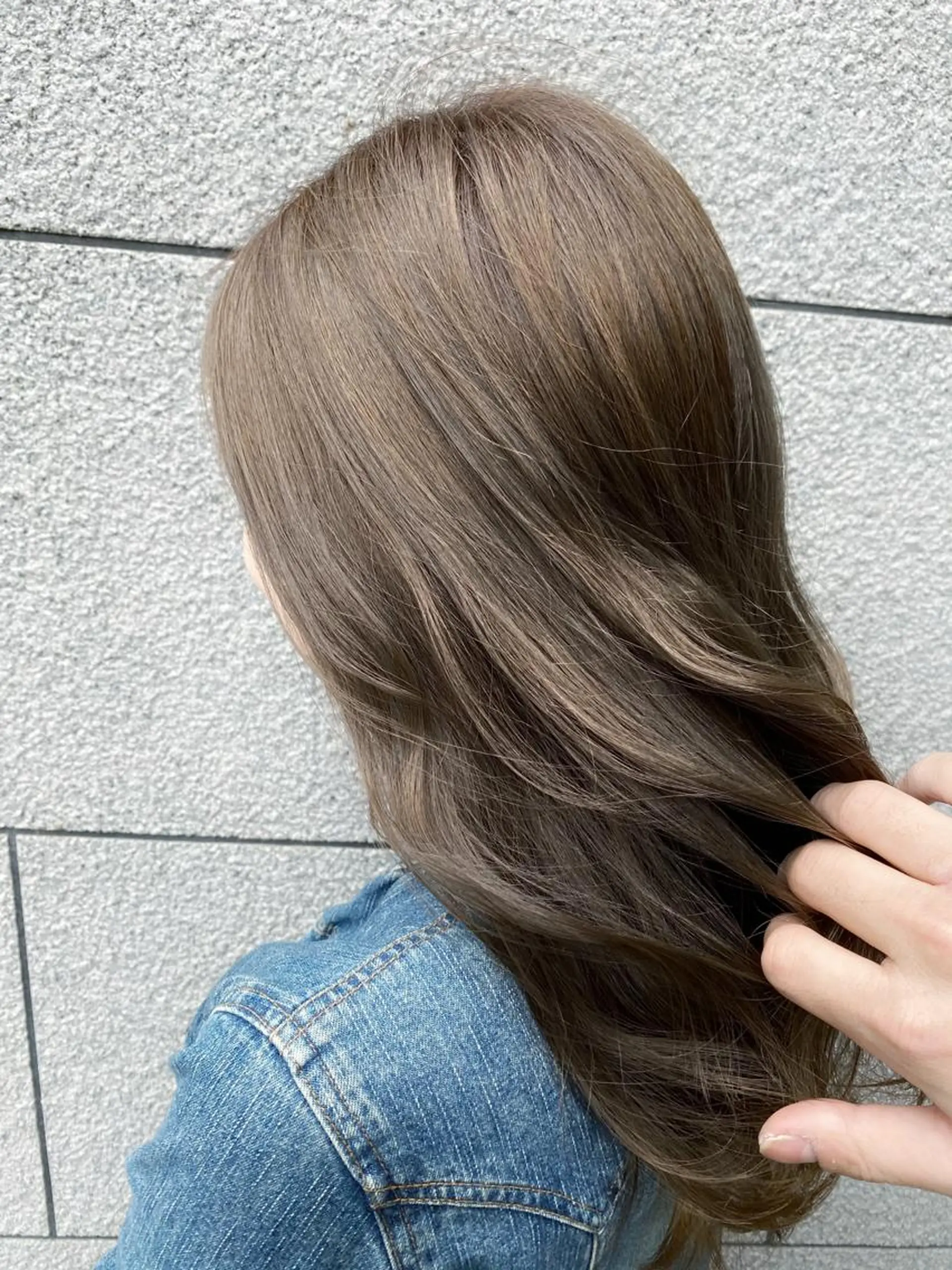 セミロング カット ヘアカラー 藤野 陵平のヘアスタイル