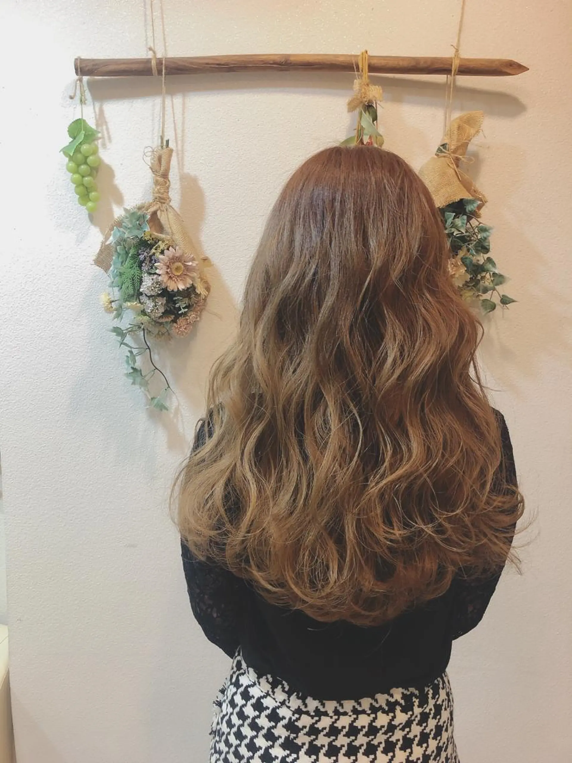 ロング 山口 明日花のヘアスタイル