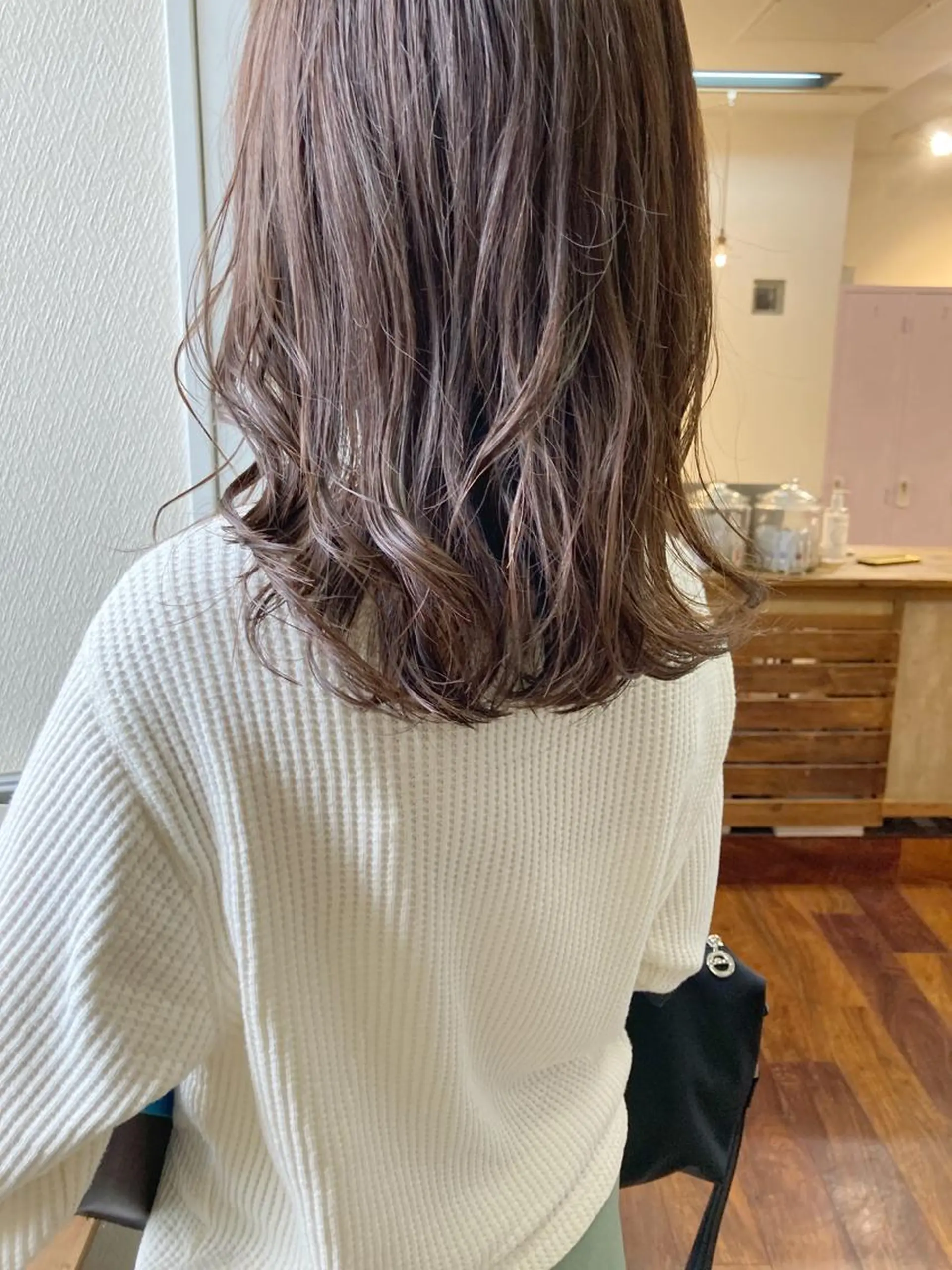 セミロング カラー ブリーチ ケアブリーチ ハイライトカラー ハイライト トリートメント 小木曽智美 /ボブ/ショートのヘアスタイル