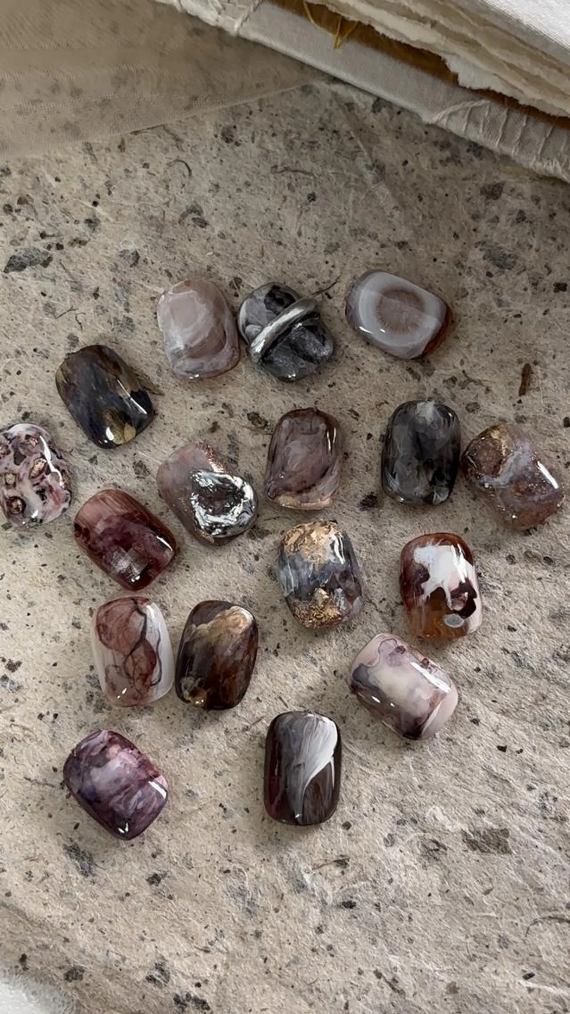 ネイル One Plus キキのネイルデザイン