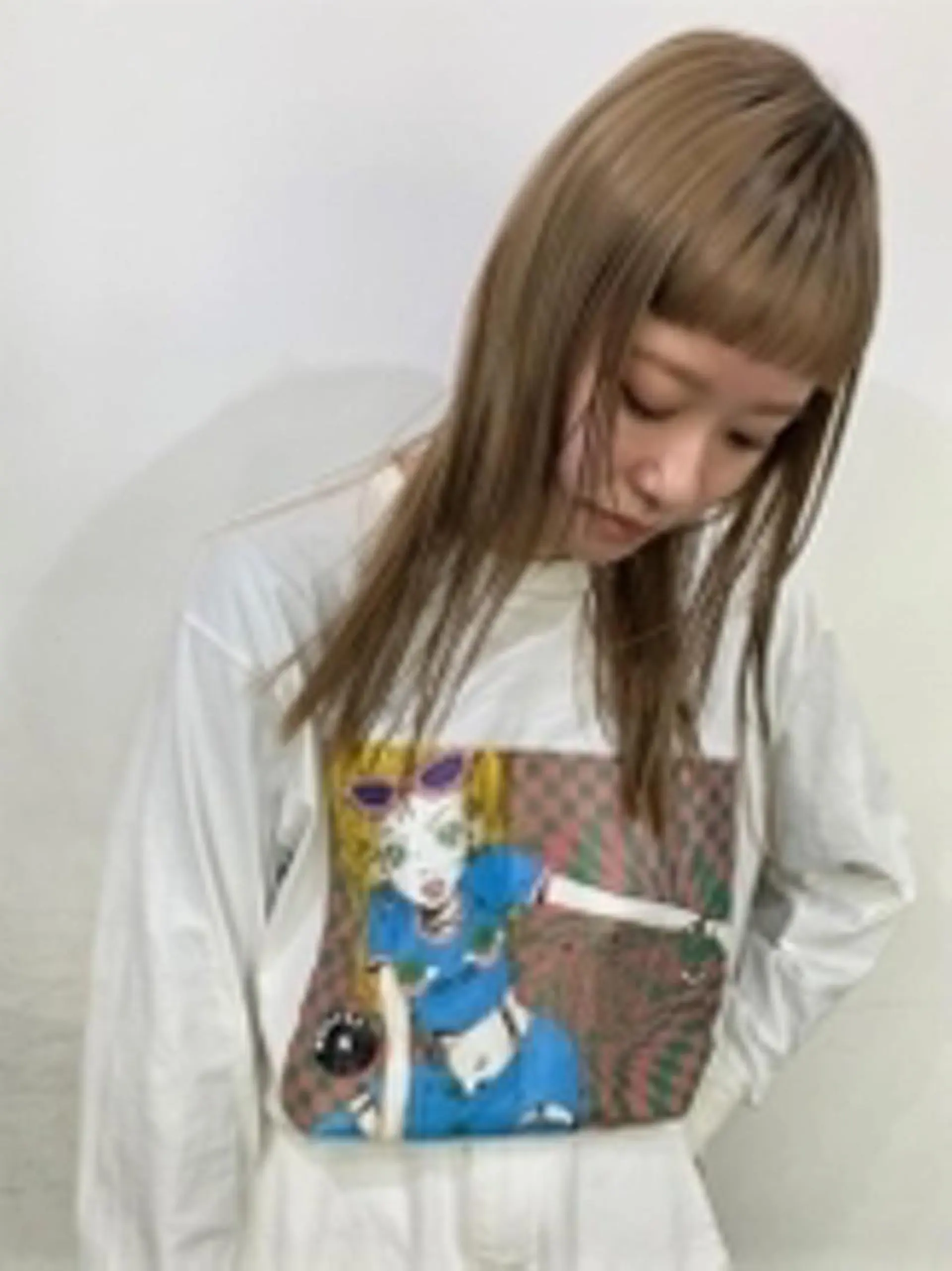 セミロング カラー 前田 桃花のヘアスタイル