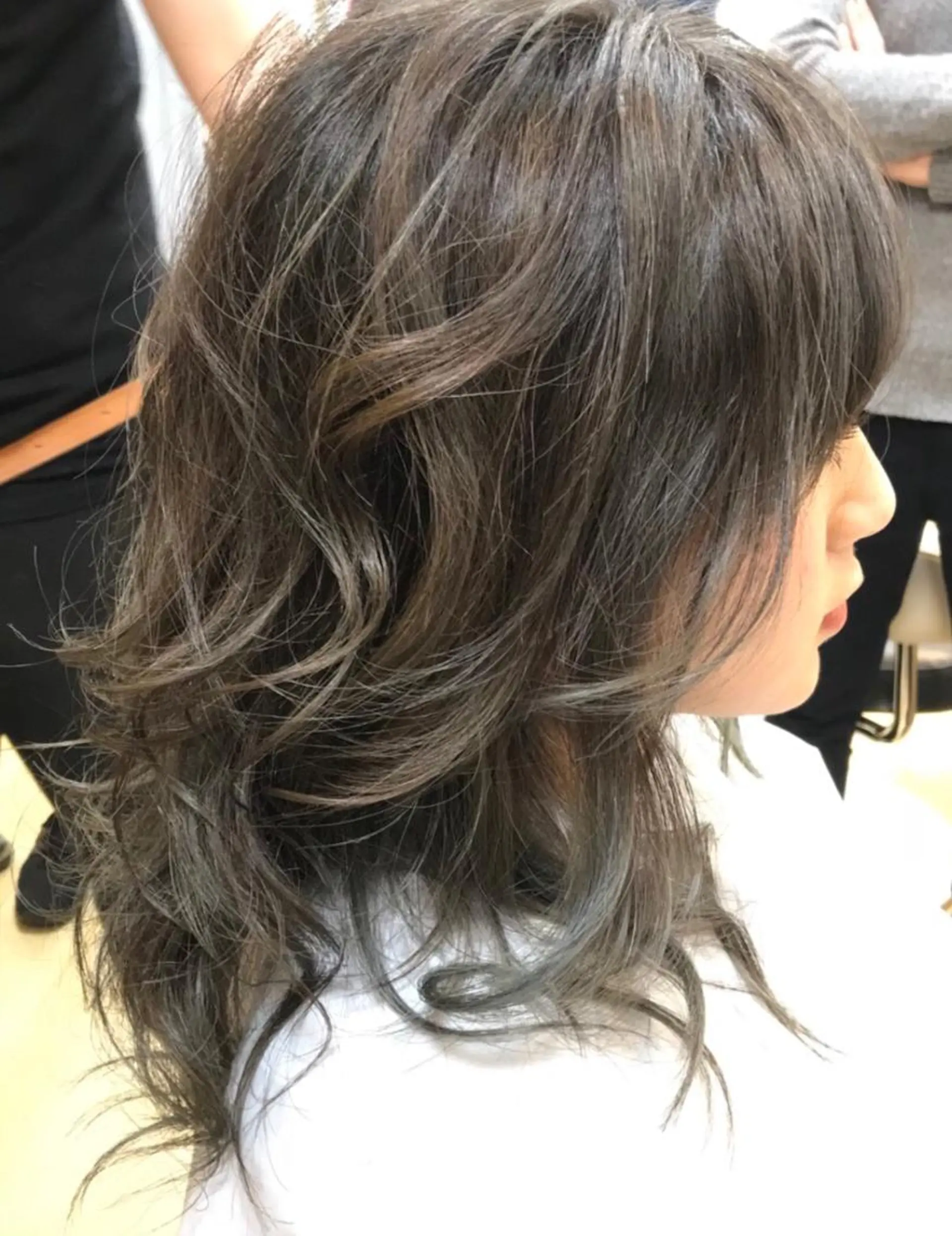 ミディアム カラー カット ヘアカラー トリートメント 宮林　努 / Ash 日野店のヘアスタイル