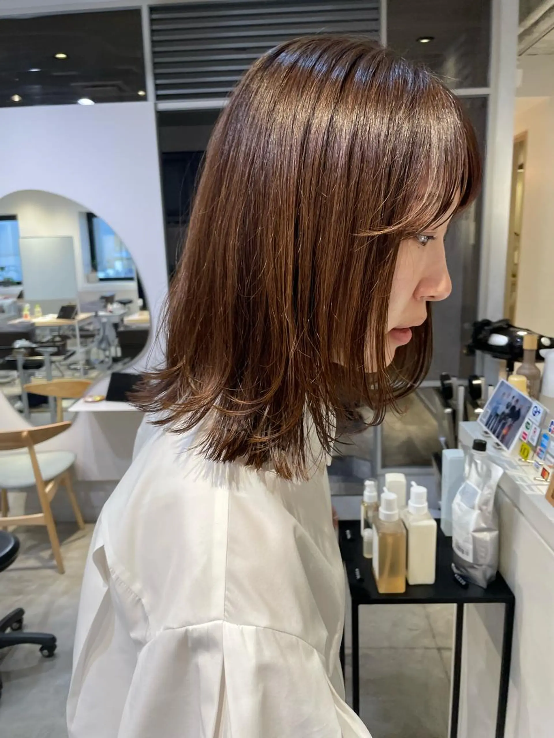 ミディアム レイヤーカット 斉藤 瑞恵のヘアスタイル
