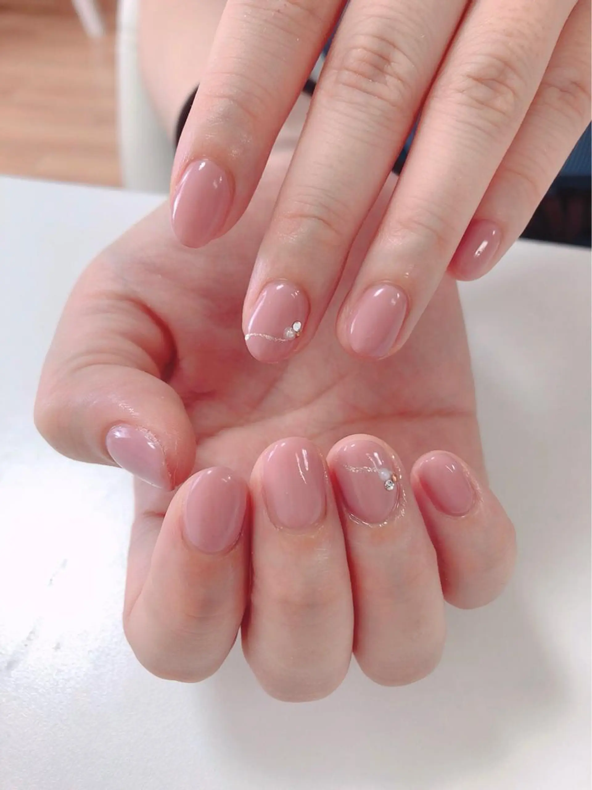 ネイル アートネイル 長さ出し フットネイル グリーン ニュアンスネイル Lily Roseスタッフ一同のマツエク・マツパデザイン