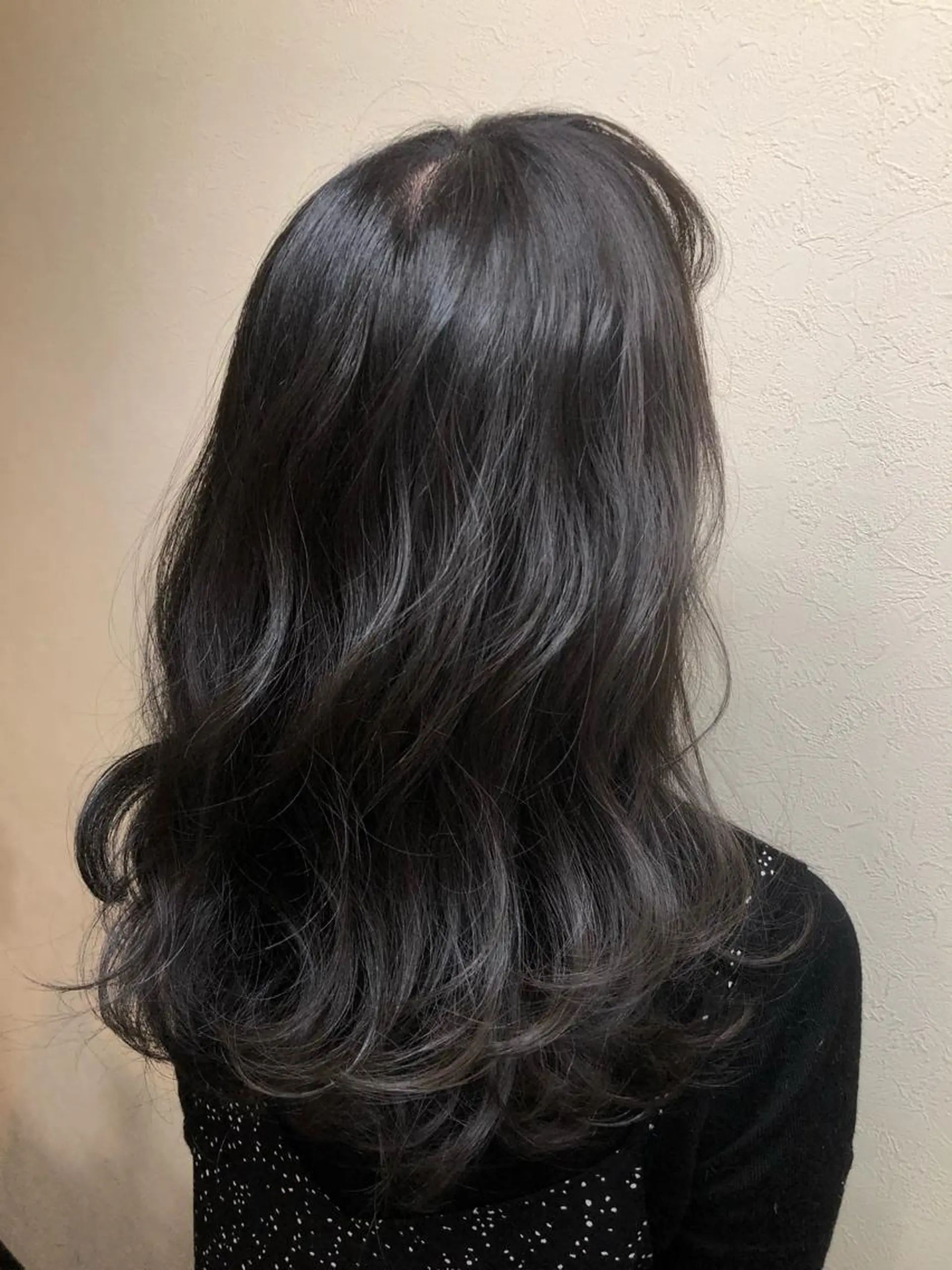 カラー 工藤 綾華のヘアスタイル