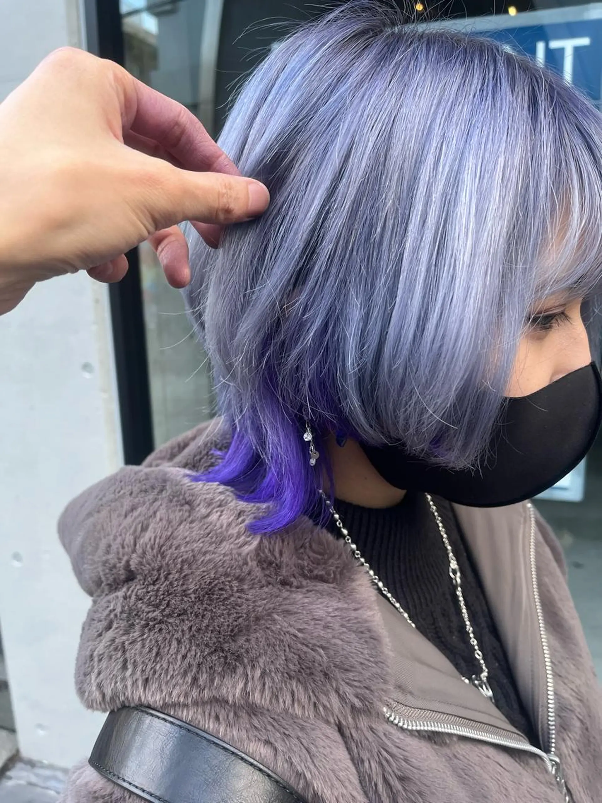 ショート カラー ショートボブ ボブレイヤー アッシュ バレイヤージュ ミストバング カット ヘアカラー トリートメント 原宿サロン代表 デザインカラー伊藤卓のヘアスタイル
