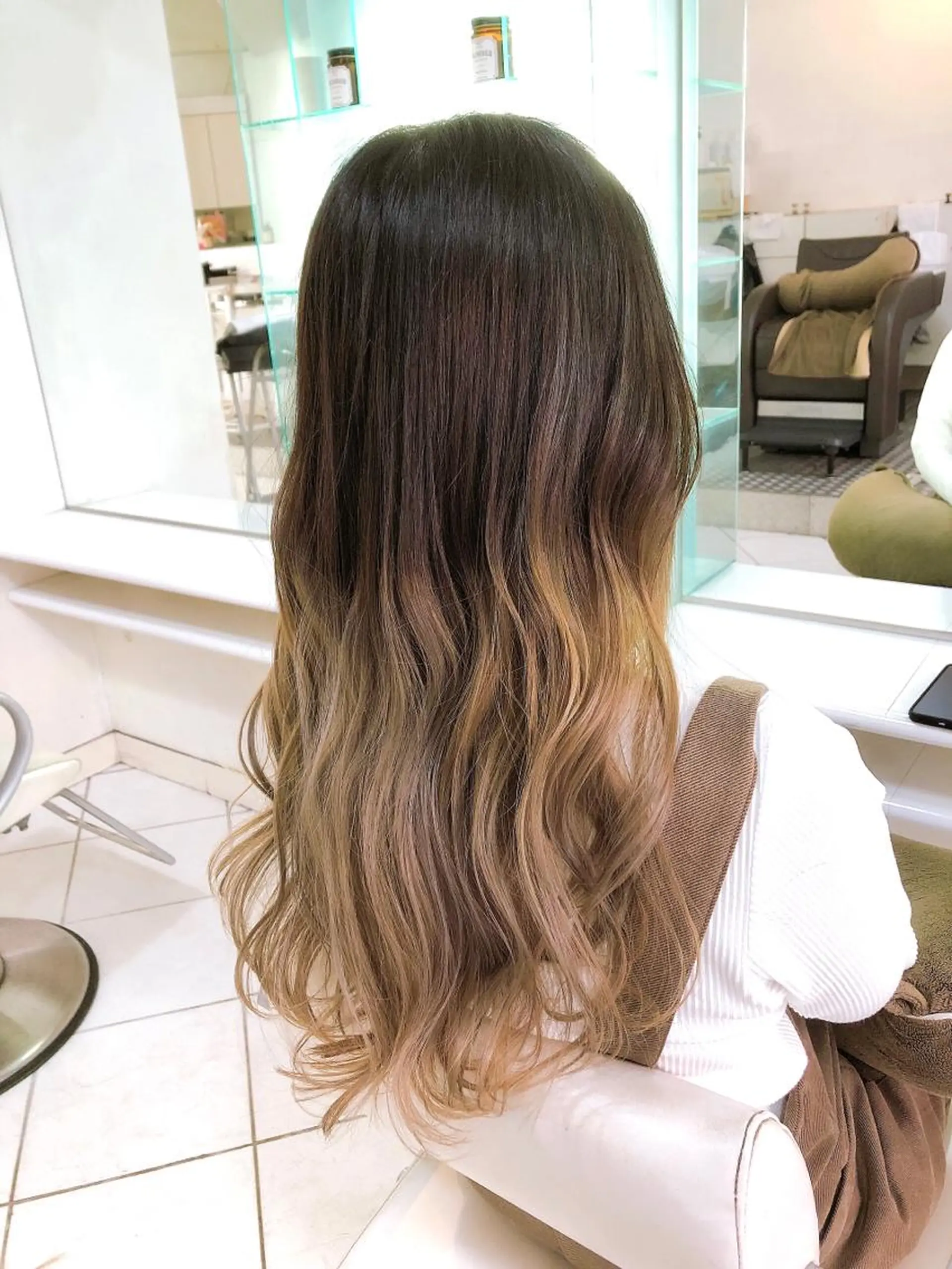 ロング カラー 保住 亮太のヘアスタイル