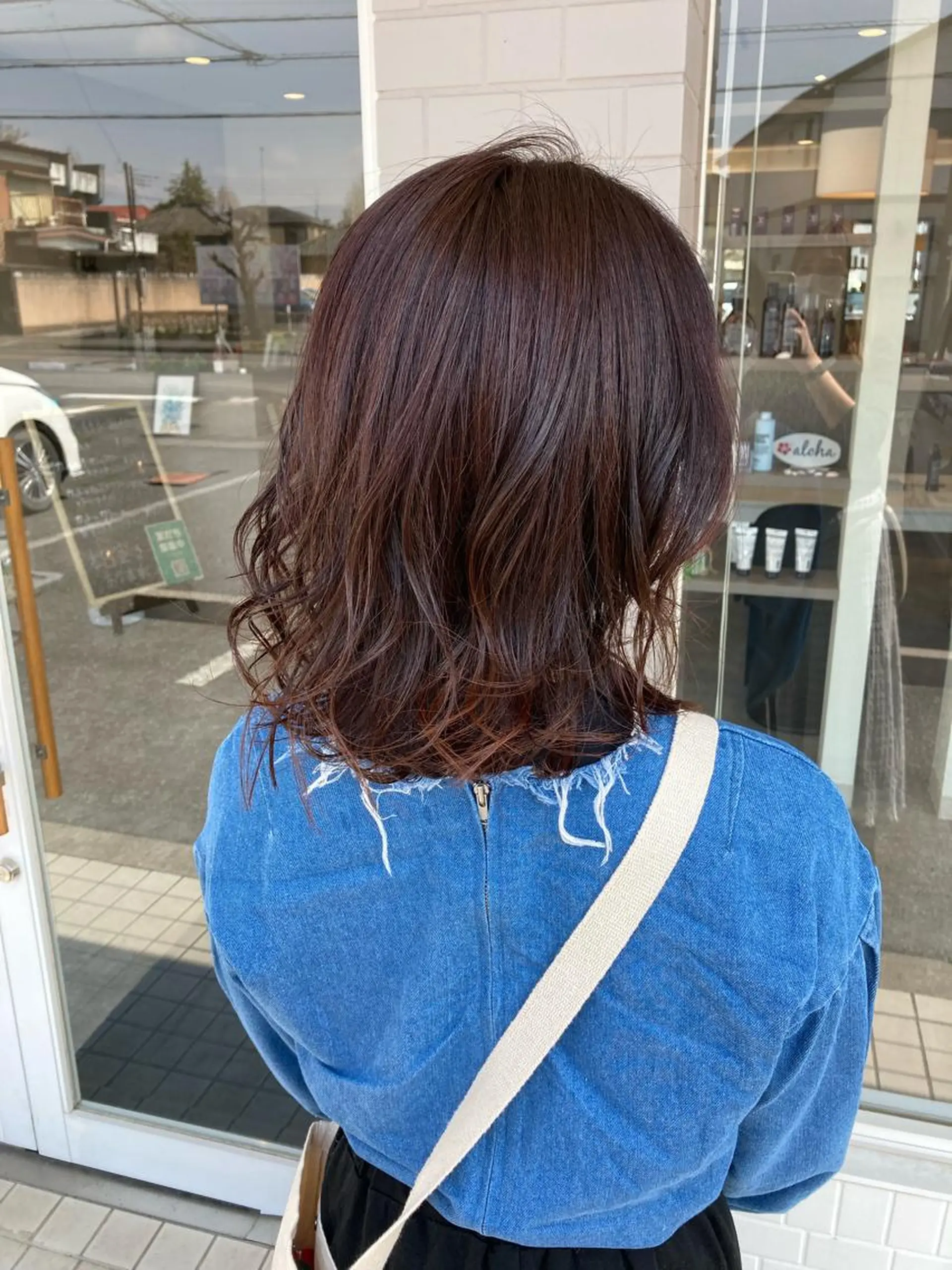 ミディアム カラー 星野 美沙のヘアスタイル