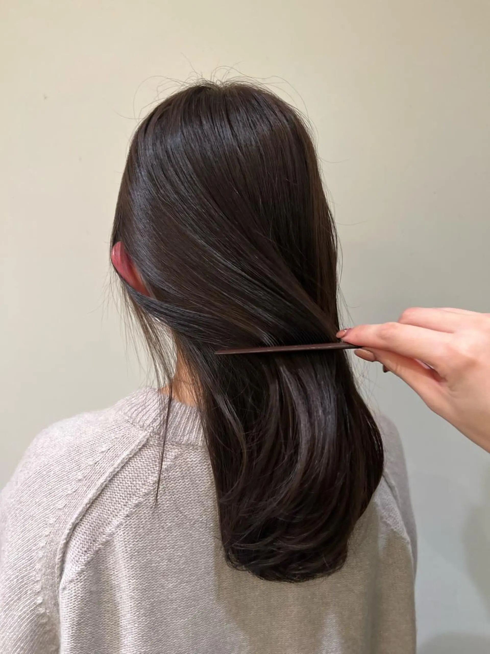 ミディアム LONESS所属・成岡 愛美のヘアスタイル