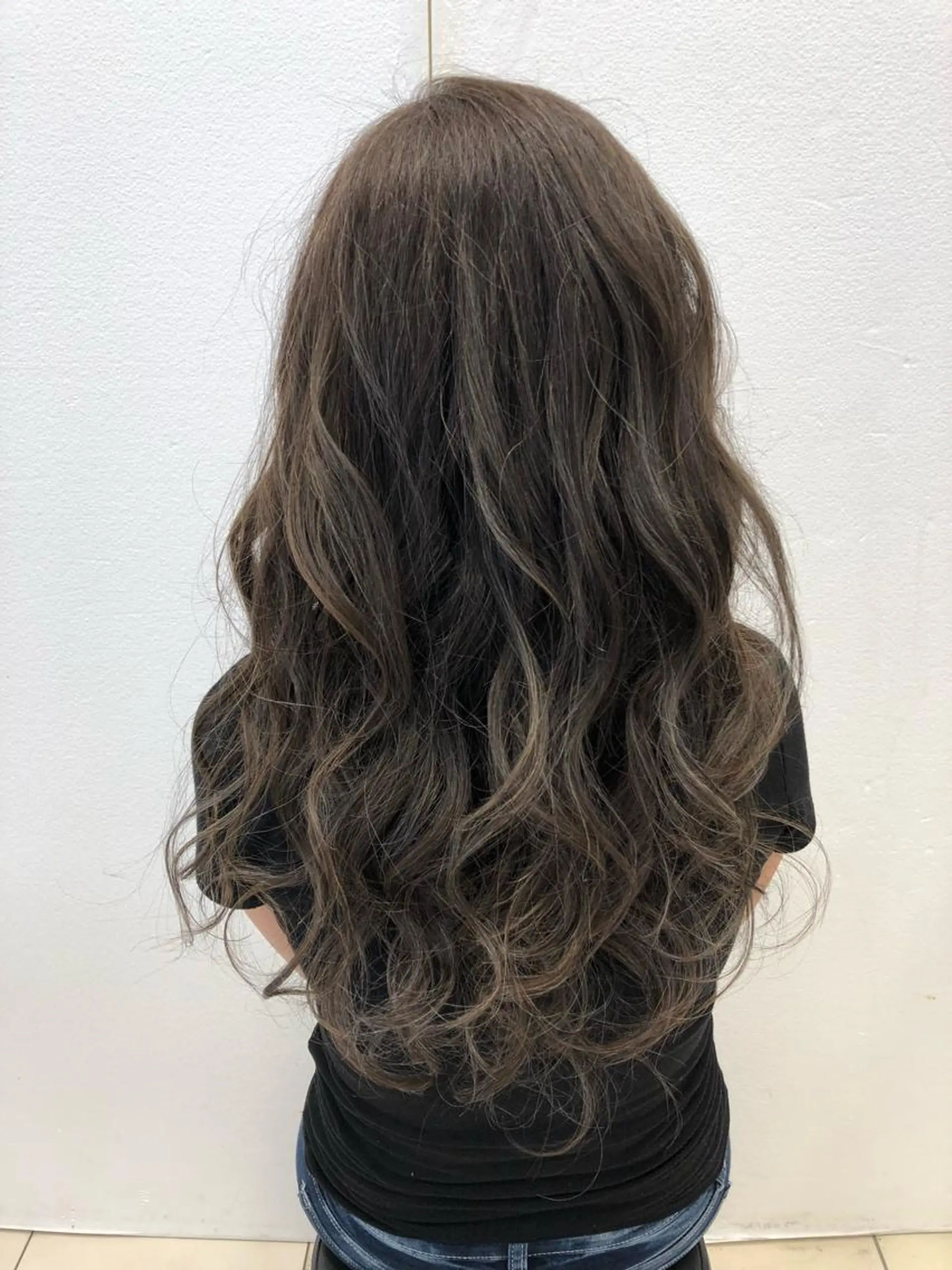 カラー 透明感カラー ハイライトカラー ショート/白髪ぼかし 君和田若菜のヘアスタイル