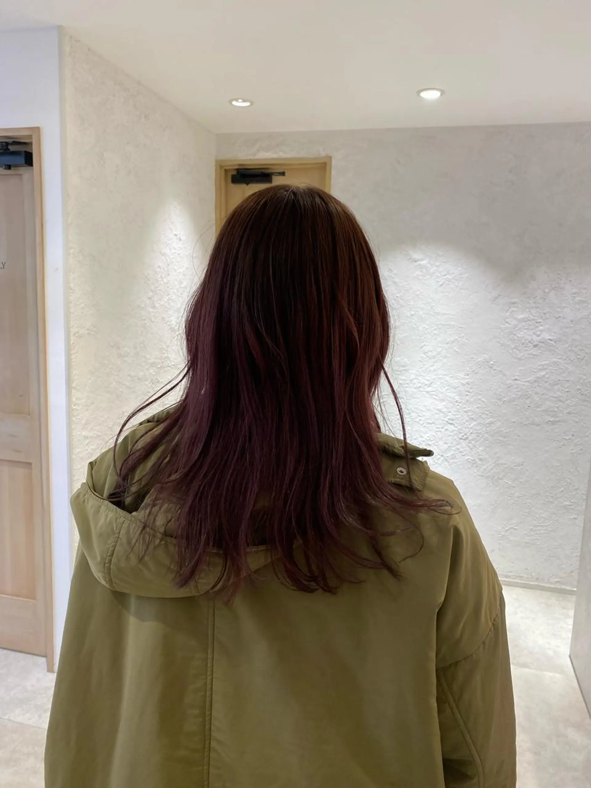 セミロング 💫扱いやすい /レイヤー/小林陸のヘアスタイル