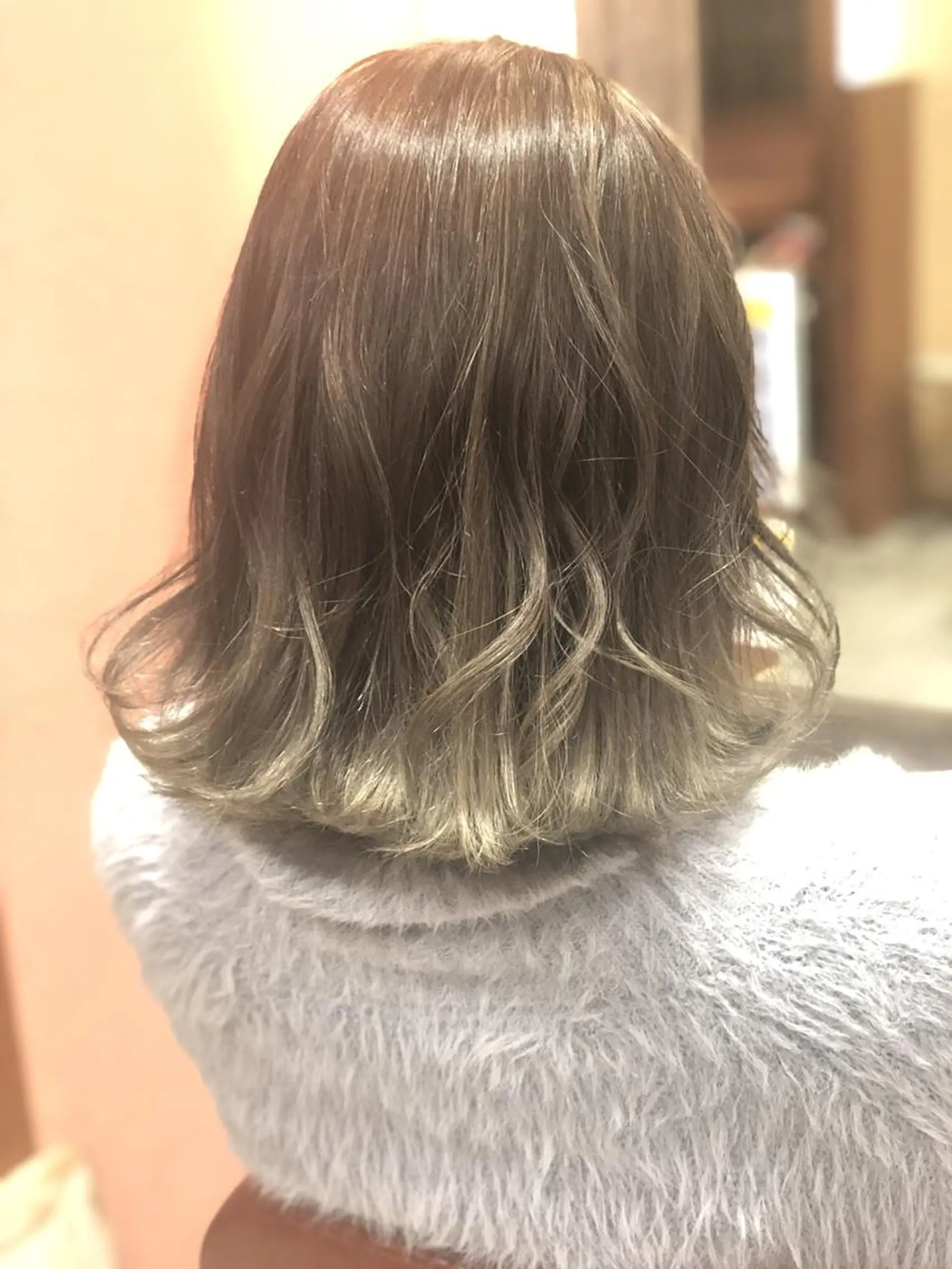 ミディアム カラー ヘアアレンジ 結婚式・ブライダル ミディアムパーマ ボブ くせ毛 外国人風カラー 増子 幹樹のヘアスタイル