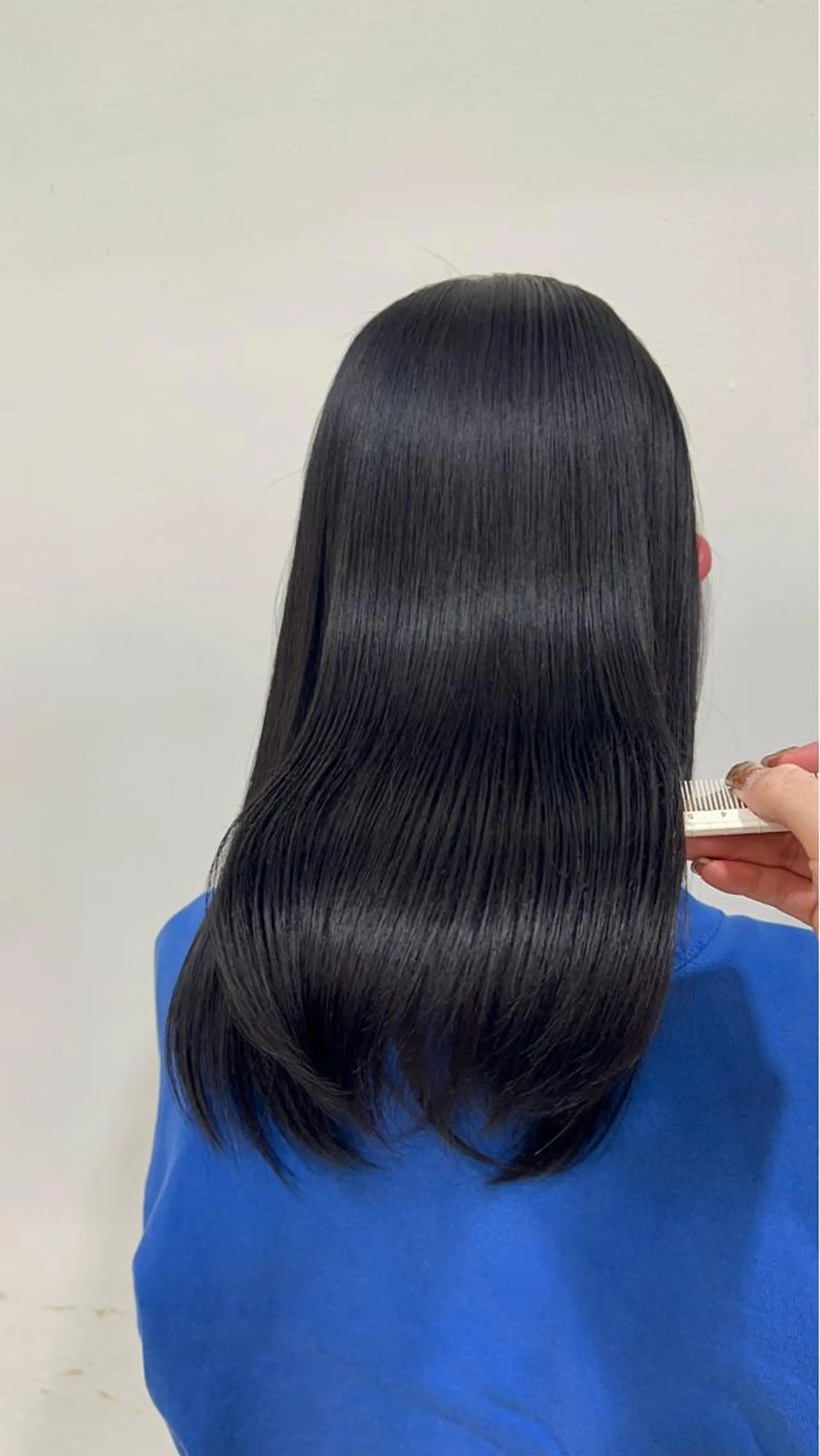 ミディアム 暖色ｶﾗｰ/ﾚｲﾔｰ ｶｯﾄ/Yunaのヘアスタイル