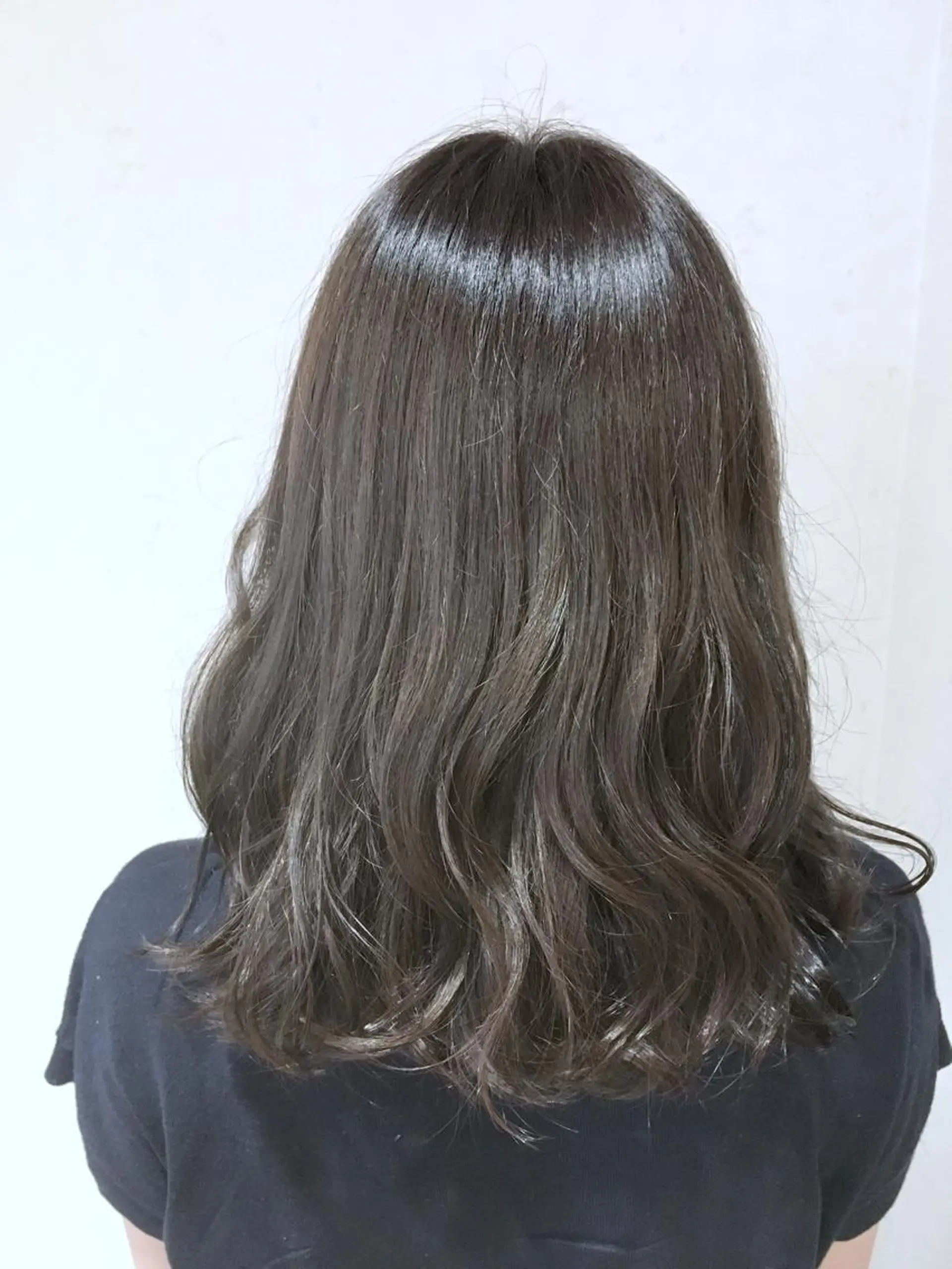 セミロング カラー グレージュ トリートメント ヘアカラー タワラ　ソウタ Directorのヘアスタイル